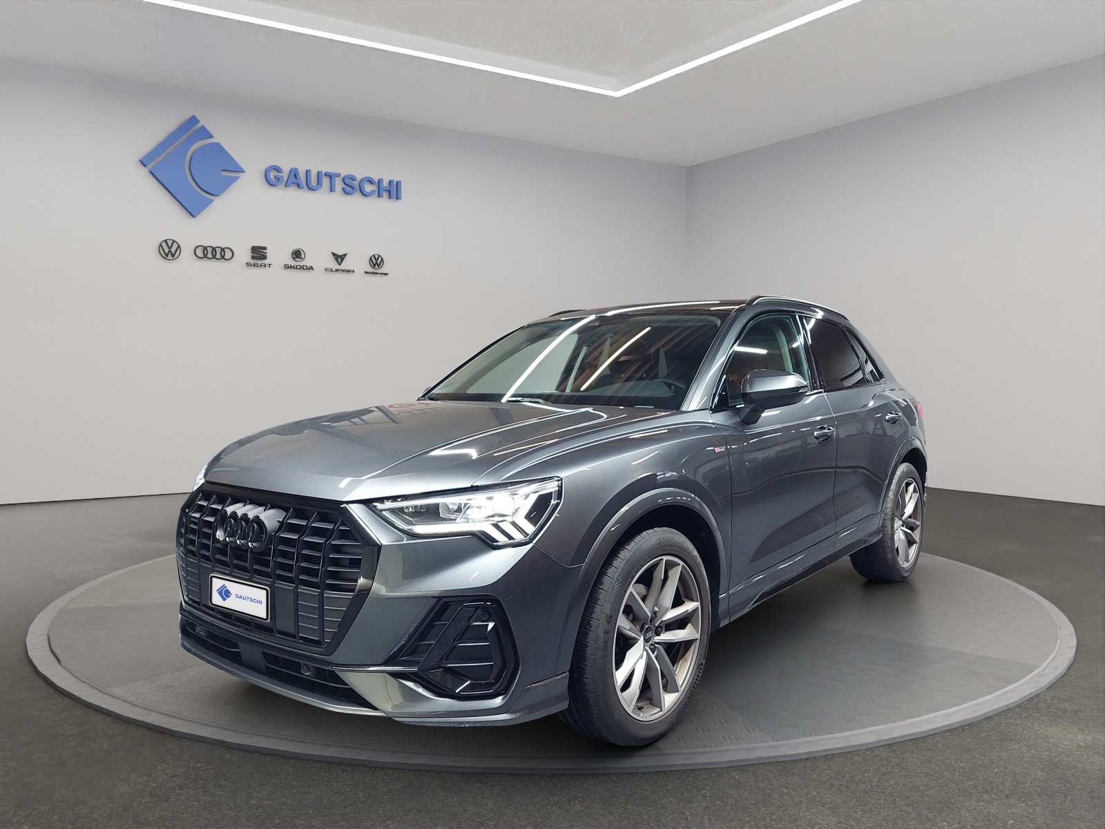 AUDI Q3 35 TDI S line quattro S-tronic-image-0