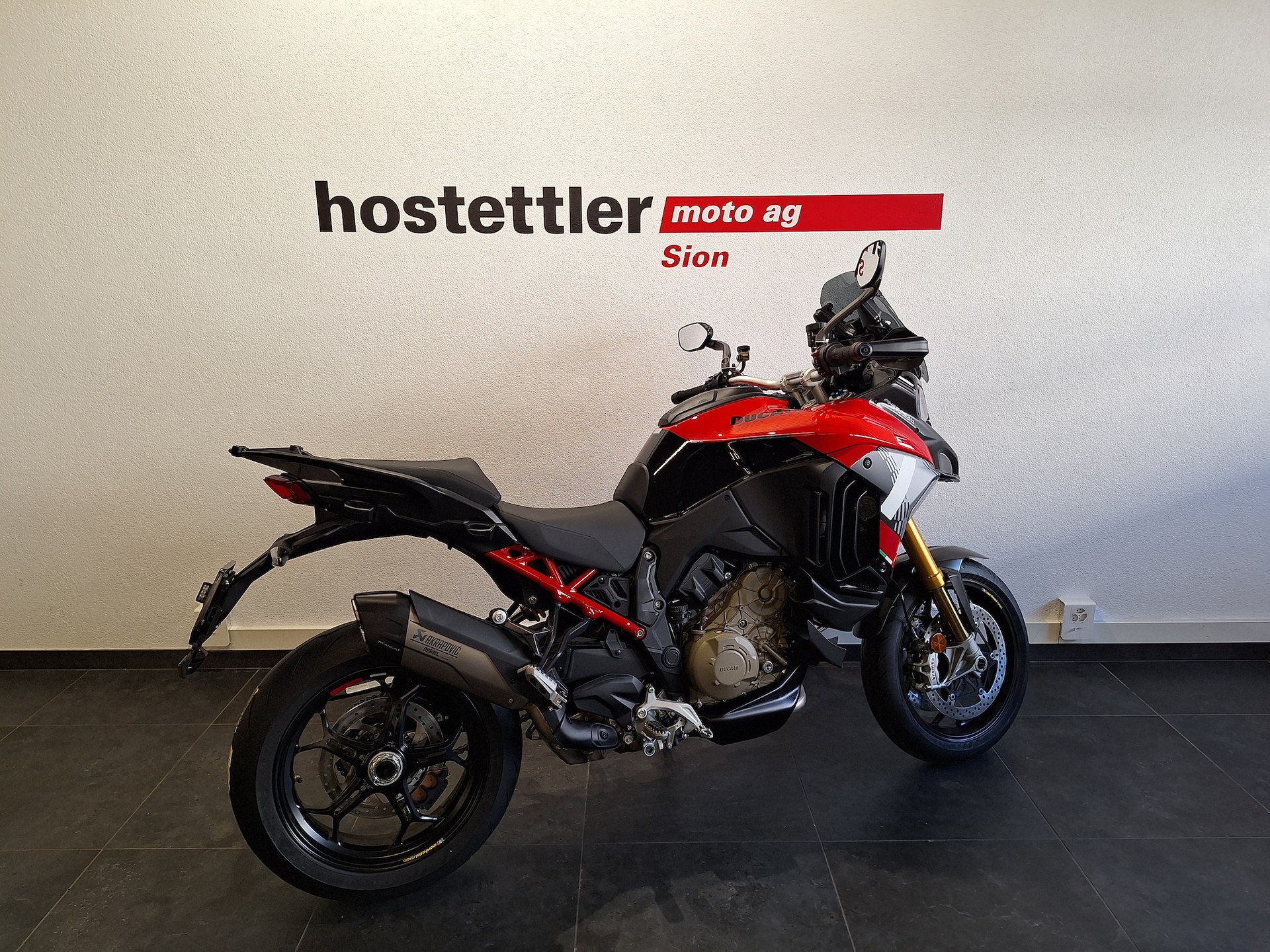 DUCATI Multistrada V4 Pikes Peak-showroom-element-2