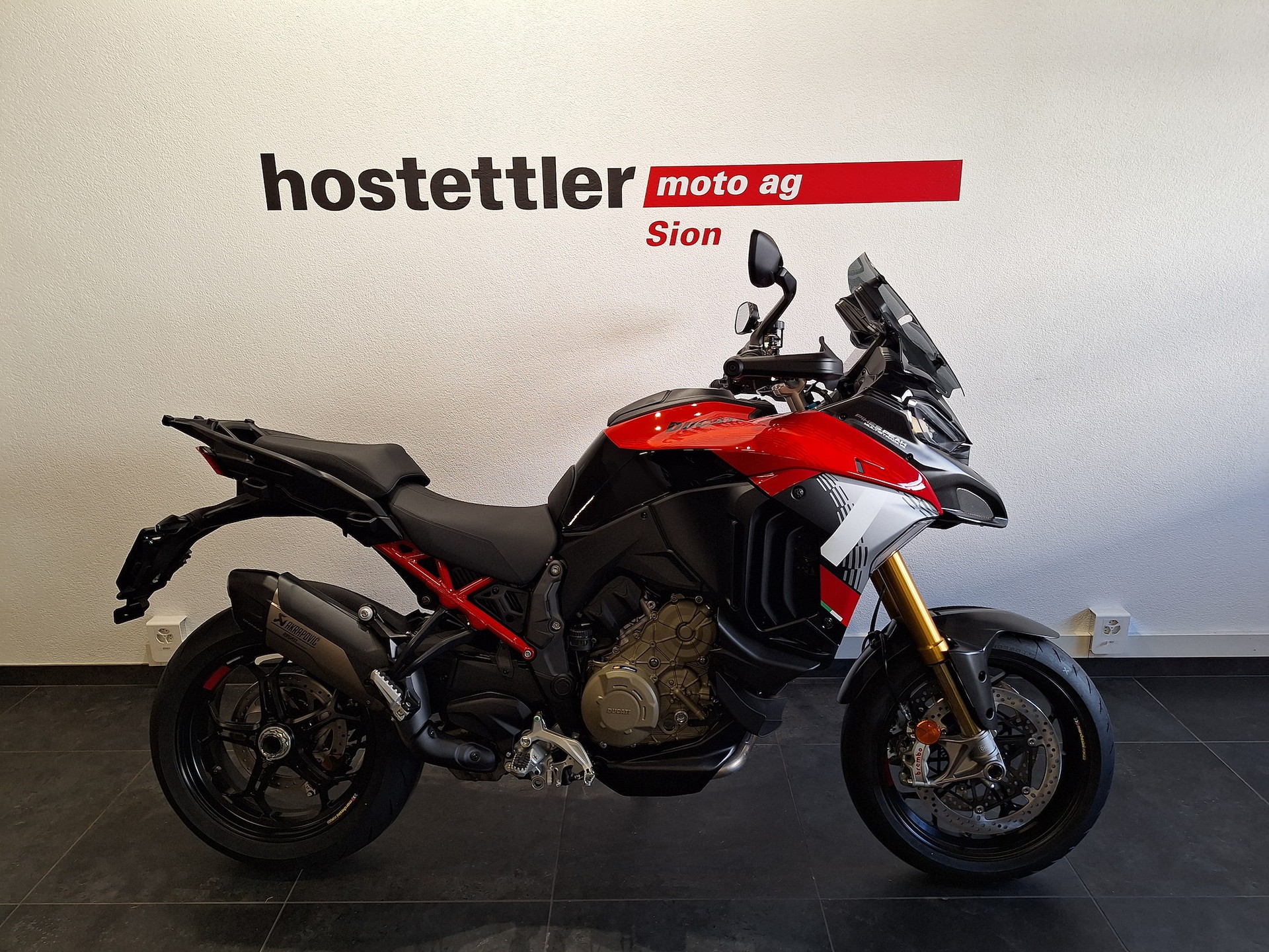 DUCATI Multistrada V4 Pikes Peak-showroom-element-1