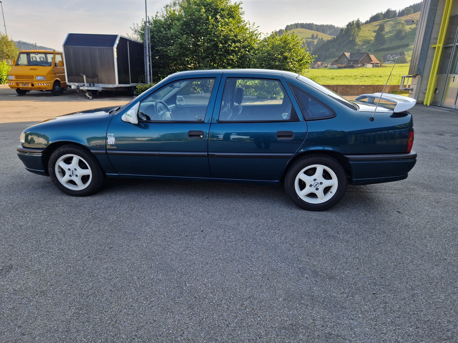 OPEL Vectra 2.0i 16V GL-image-2