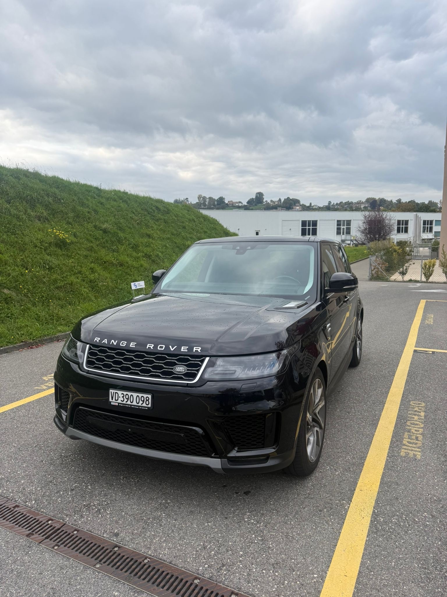 LAND ROVER Range Rover Sport 2.0 Si4 S Automatic-image-0
