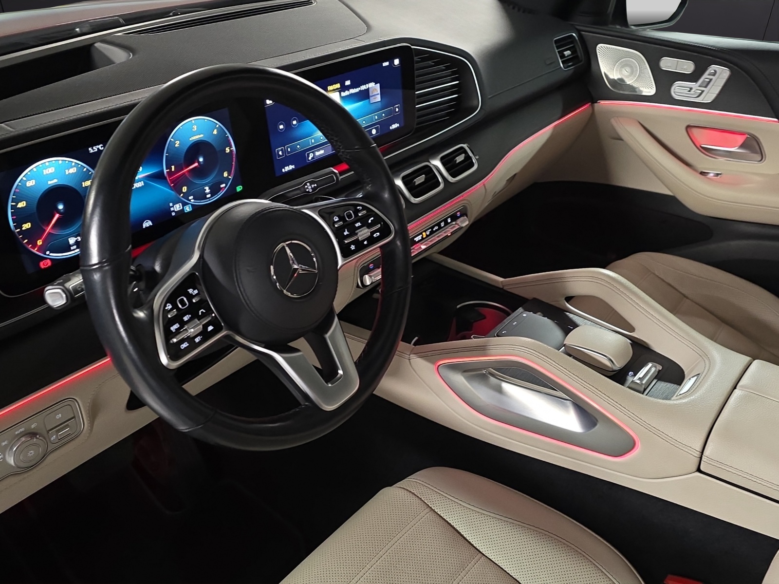 MERCEDES-BENZ GLE Coupé 400 d 4Matic AMG Line 9G-Tronic CH Fahrzeug-image-9