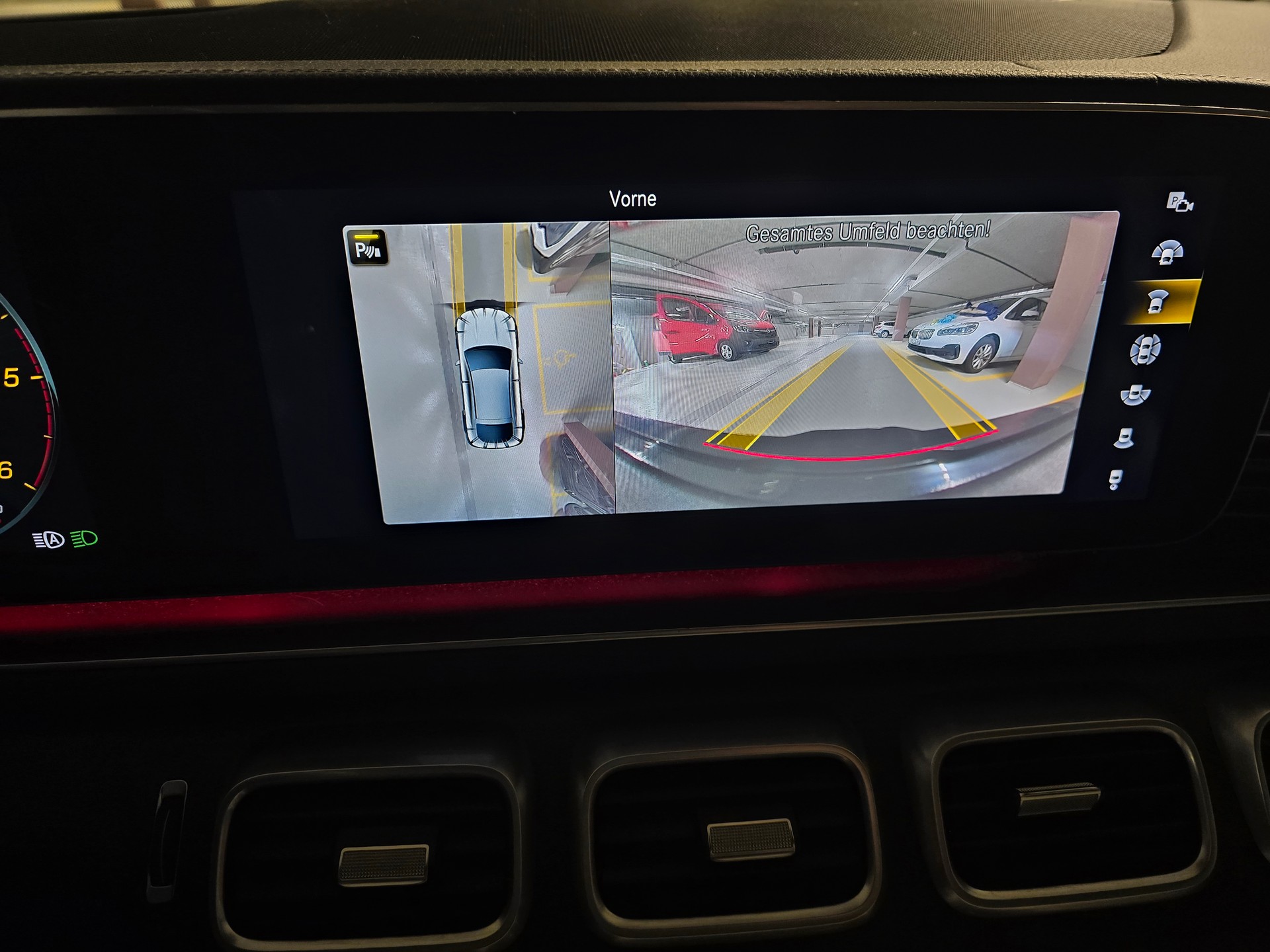 MERCEDES-BENZ GLE Coupé 400 d 4Matic AMG Line 9G-Tronic CH Fahrzeug-image-17