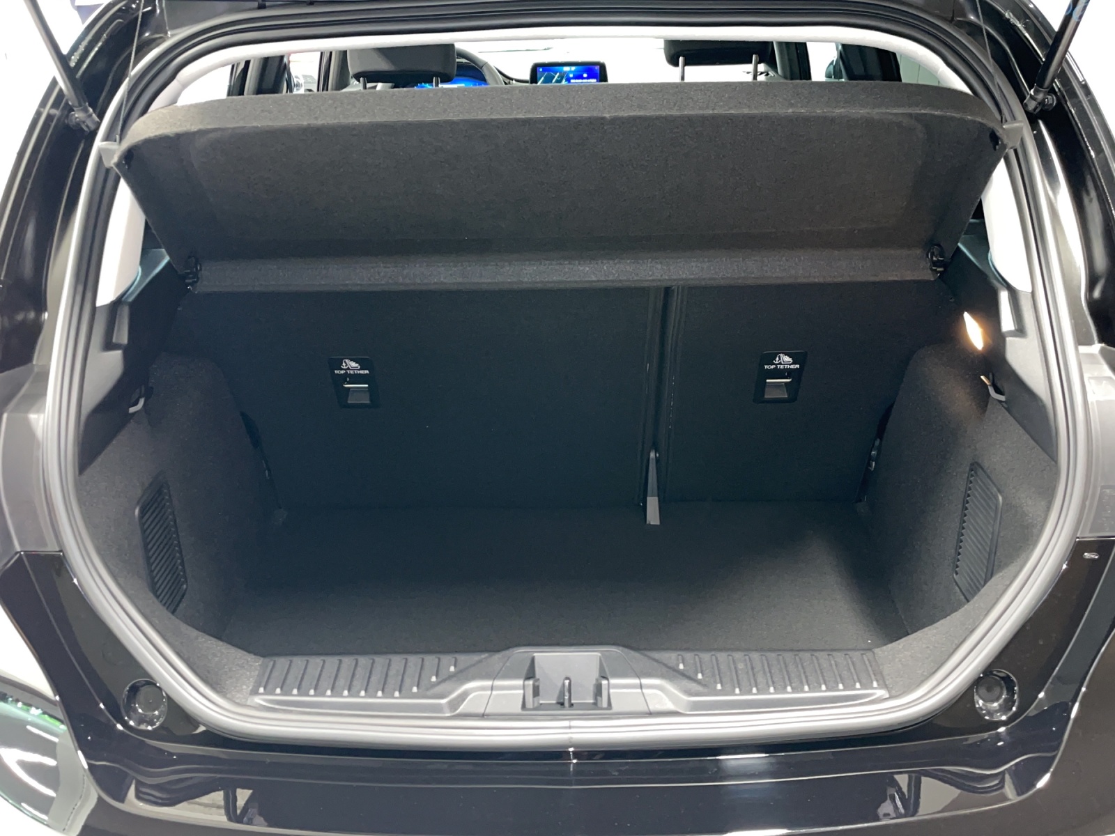 FORD Fiesta 1.0 EcoB Hybrid Titanium X-image-12