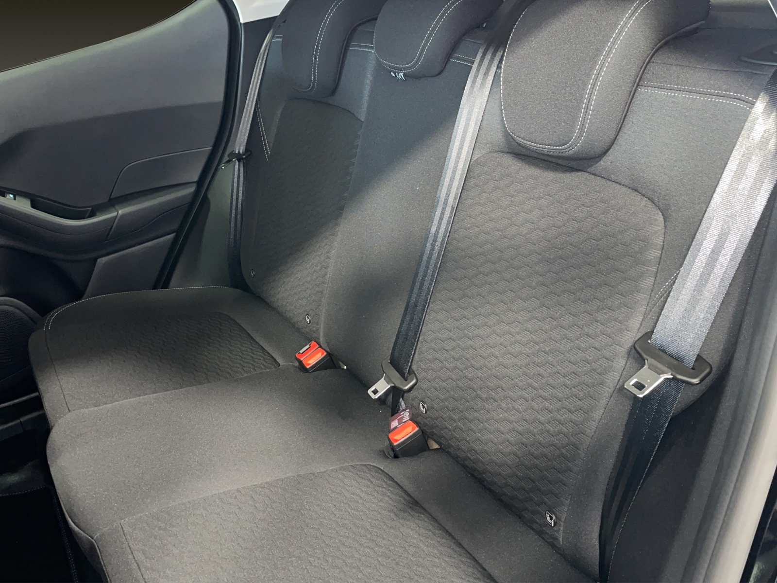 FORD Fiesta 1.0 EcoB Hybrid Titanium X-image-11