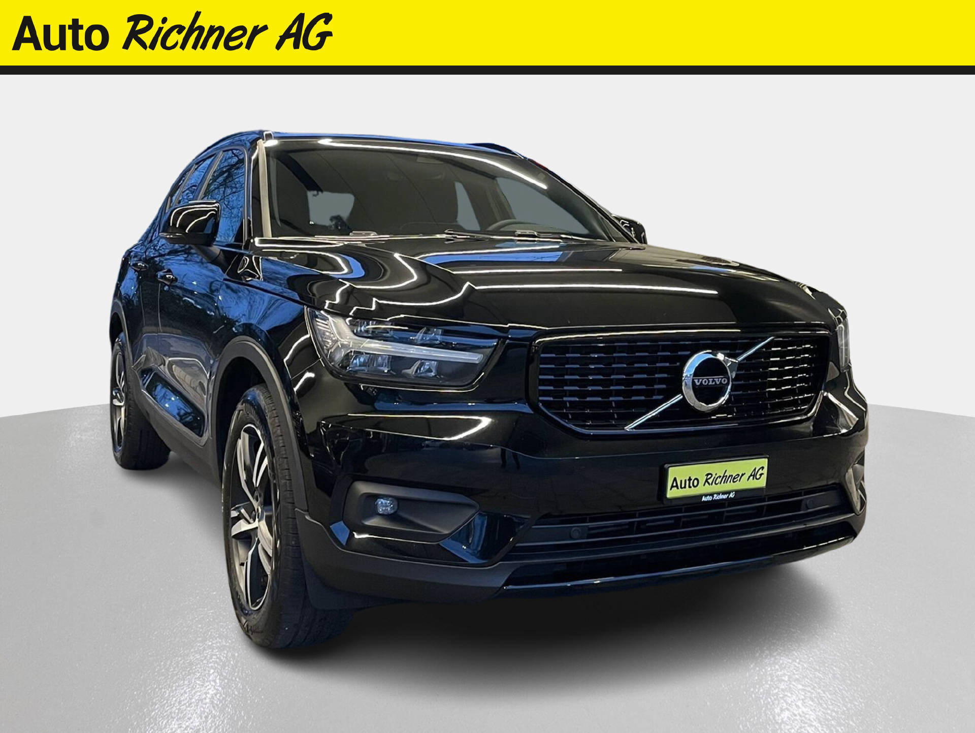 VOLVO XC40 1.5 T3 R-Design-image-0