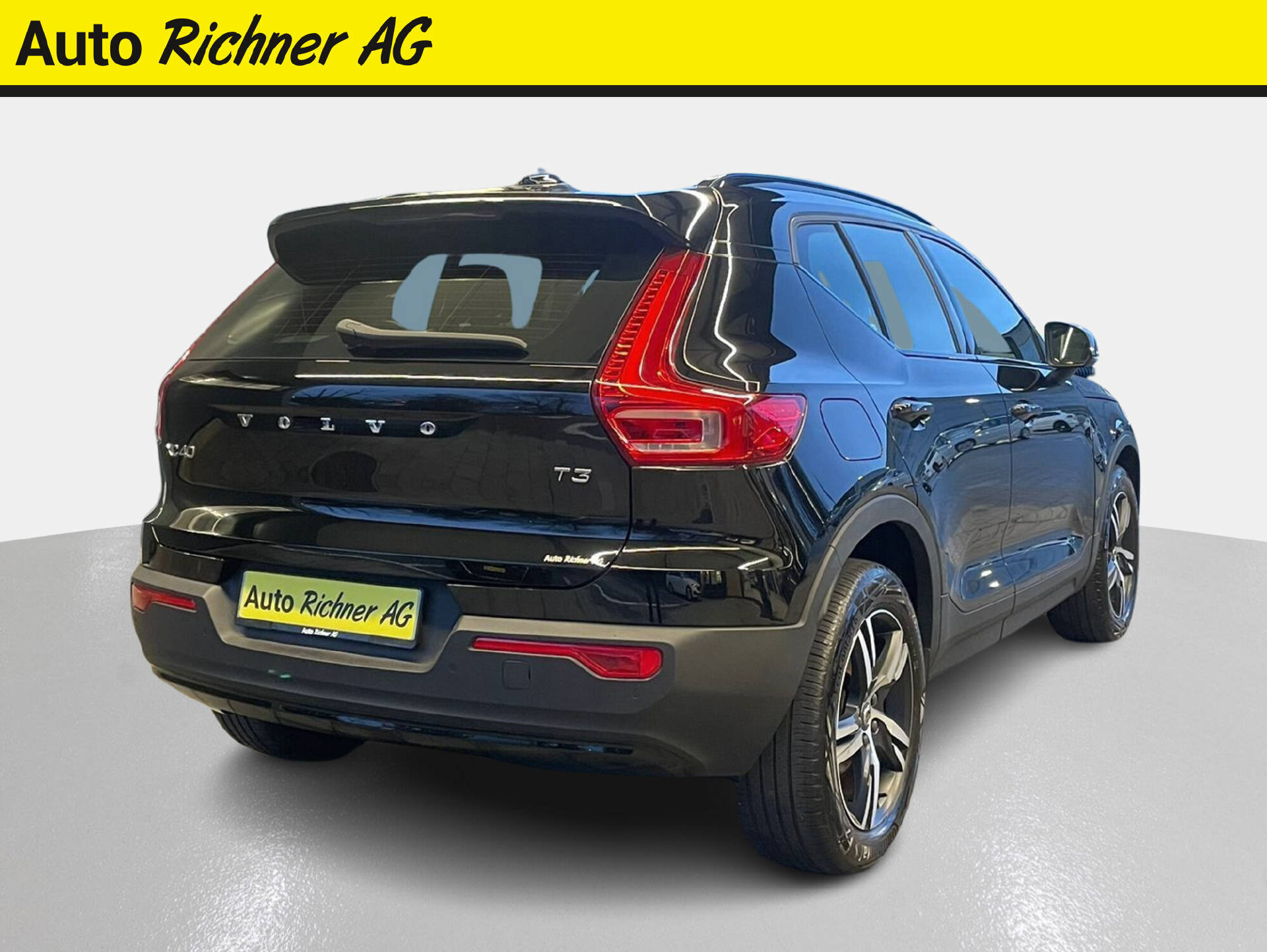 VOLVO XC40 1.5 T3 R-Design-image-3