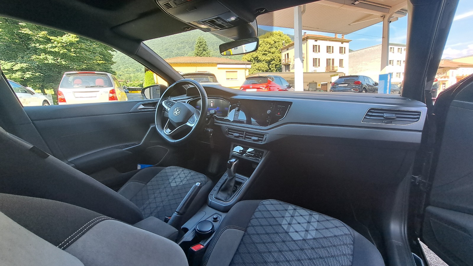 VW Polo 1.0 TSI R-Line DSG-image-4