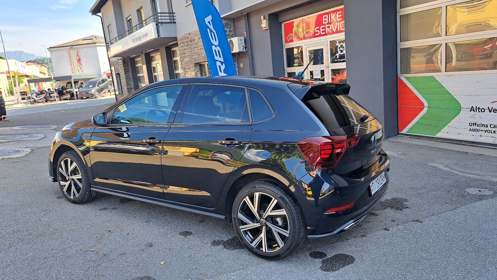 VW Polo 1.0 TSI R-Line DSG-image-2