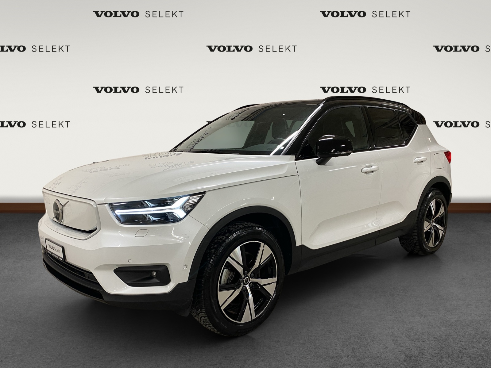 VOLVO XC40 P8 Twin Pro AWD-image-0
