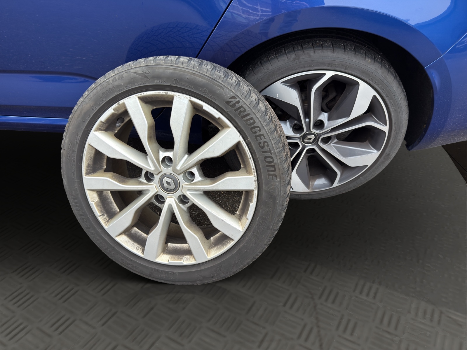 RENAULT Mégane Grandtour 1.7 dCi GT Line EDC-image-19