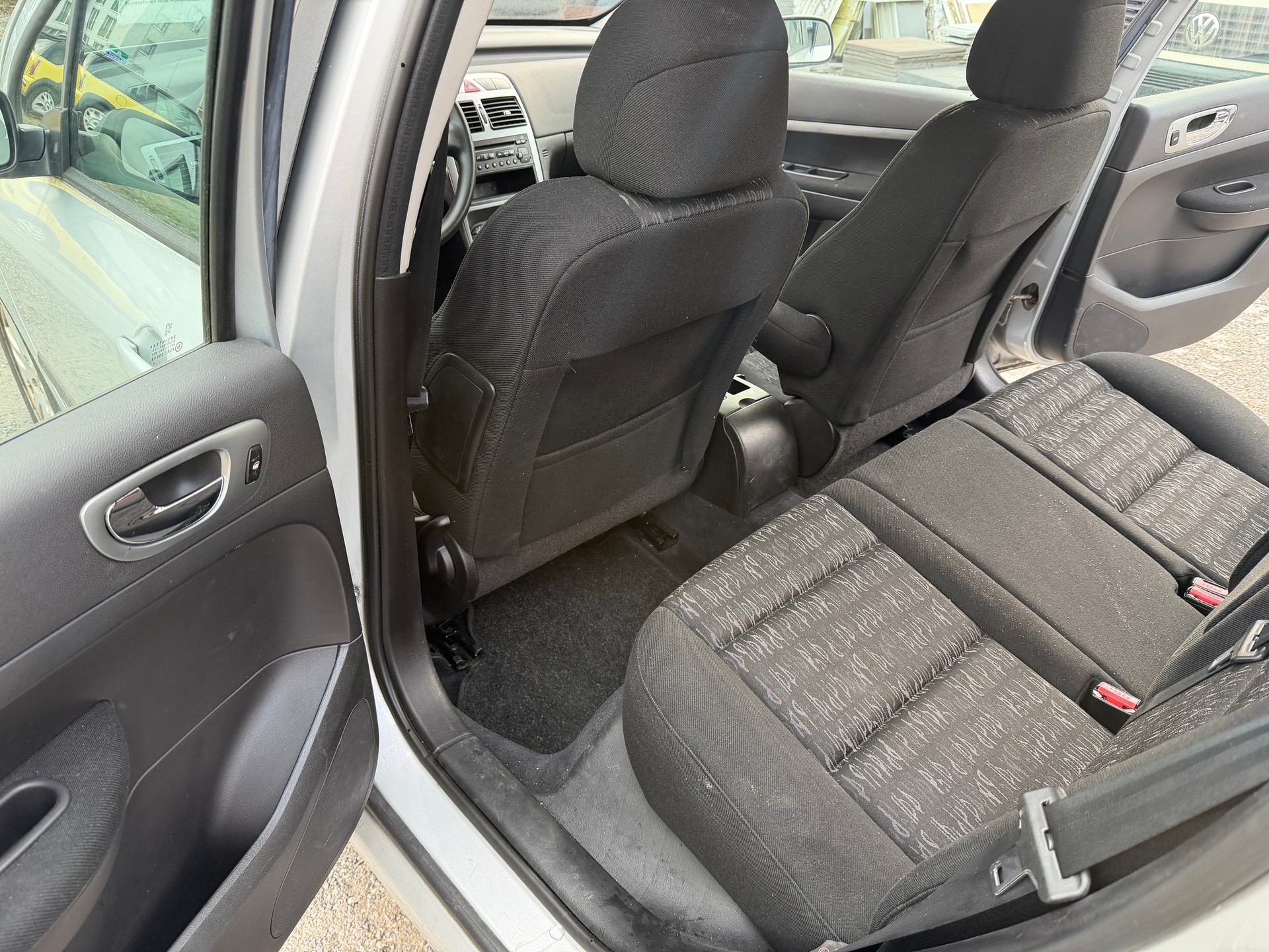 PEUGEOT 307 1.6 16V XS-image-8