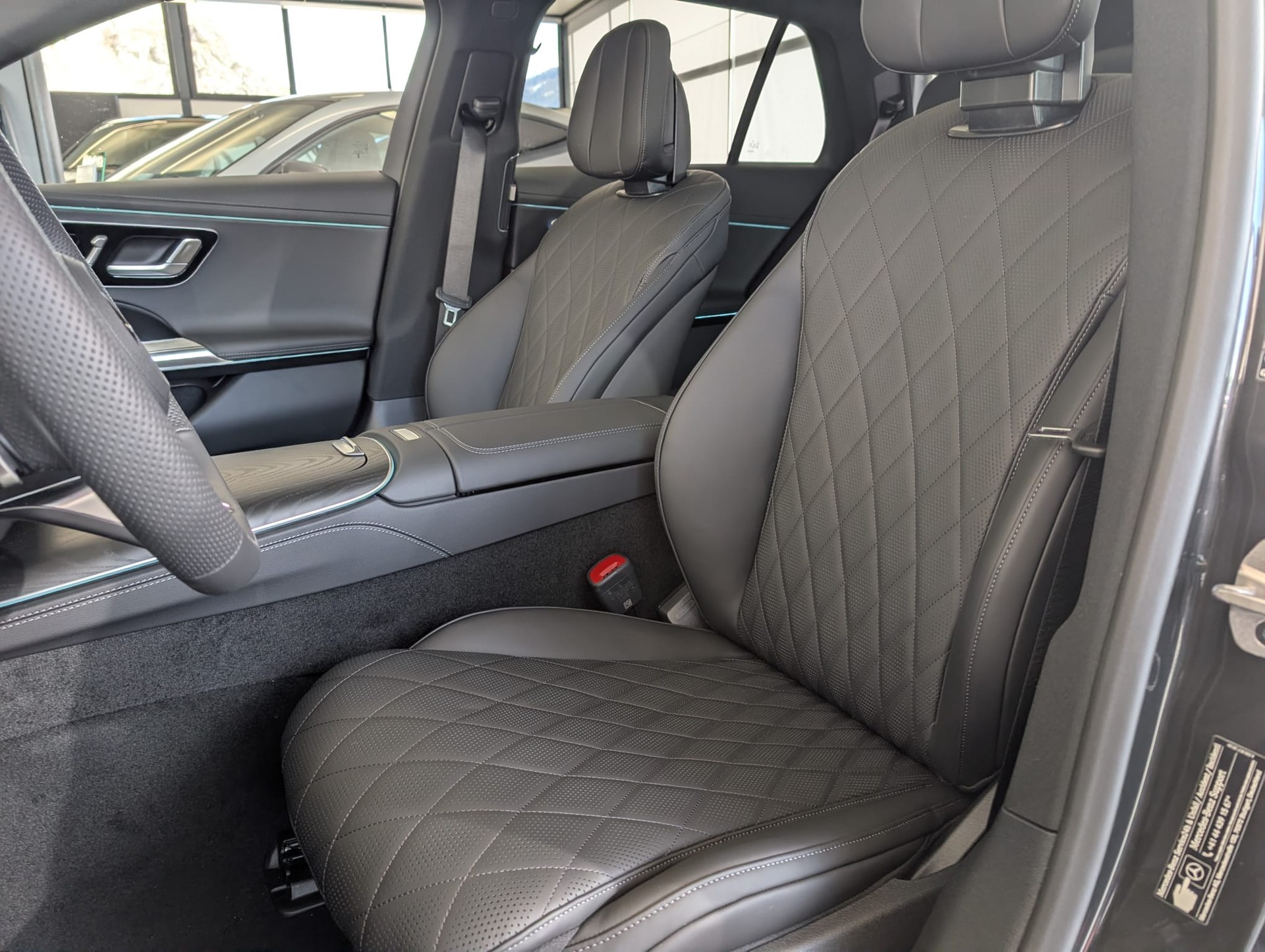 MERCEDES-BENZ E 450 9G-Tronic 4Matic-image-15