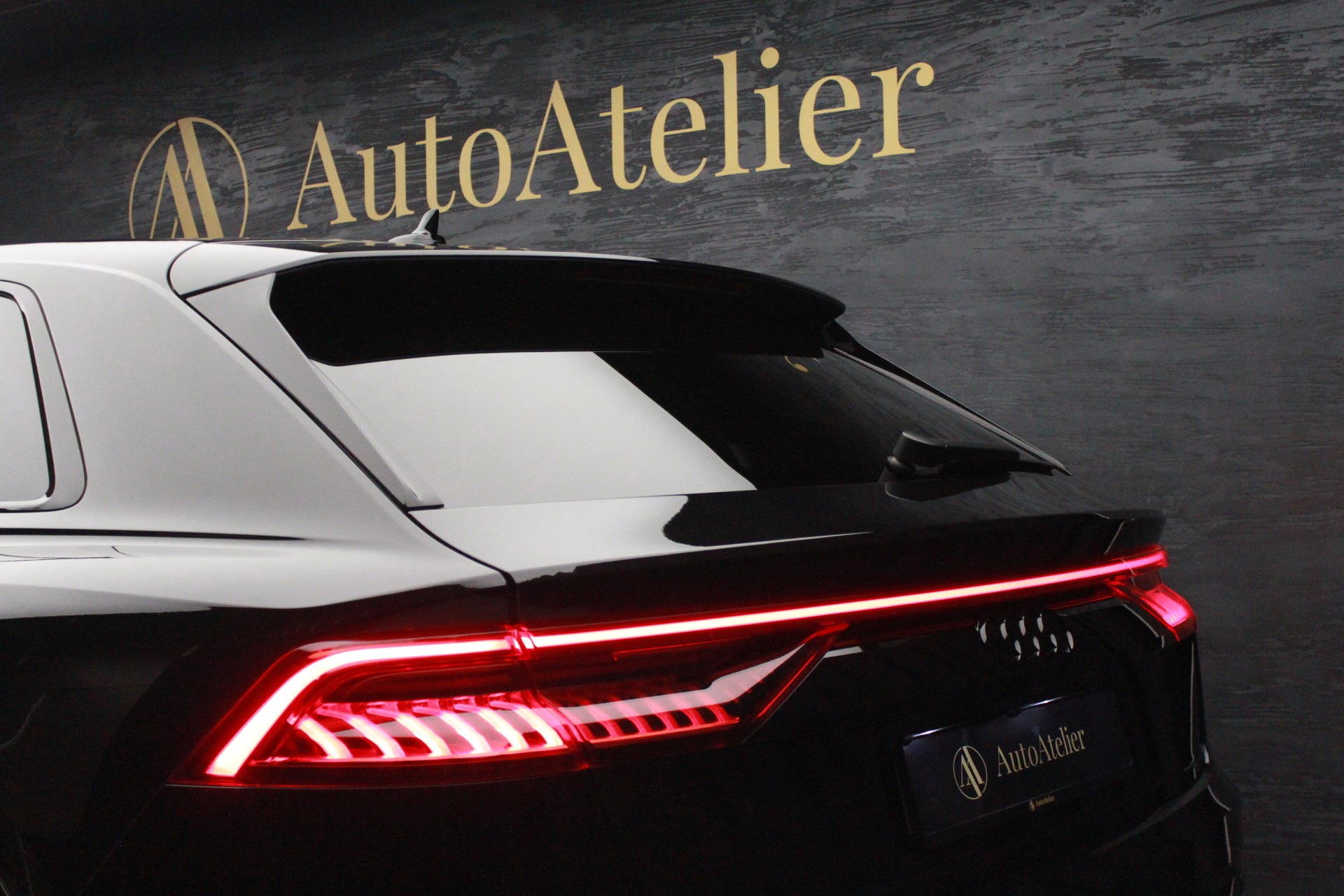 AUDI SQ8 TFSI quattro tiptronic-image-12