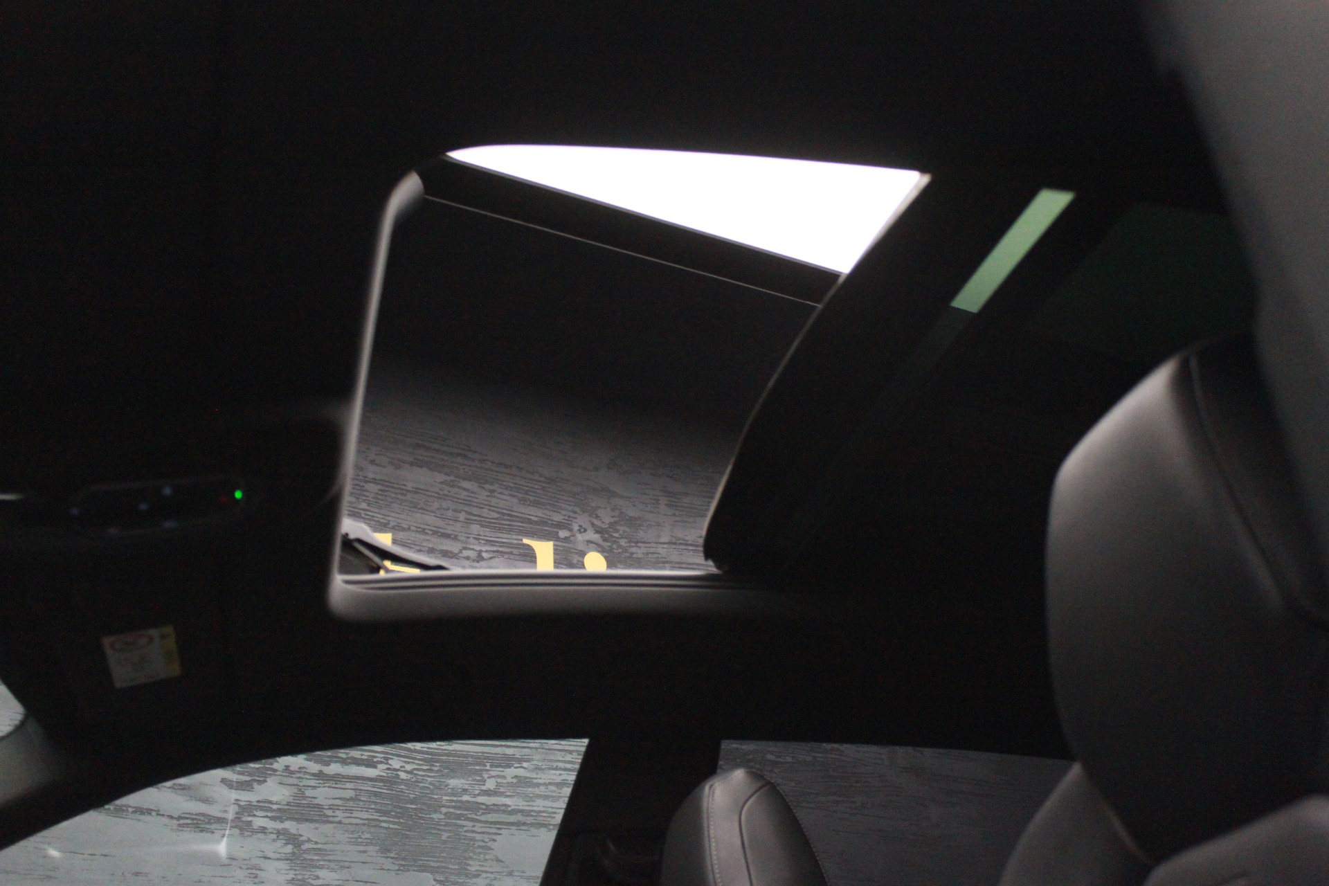 AUDI SQ8 TFSI quattro tiptronic-image-15