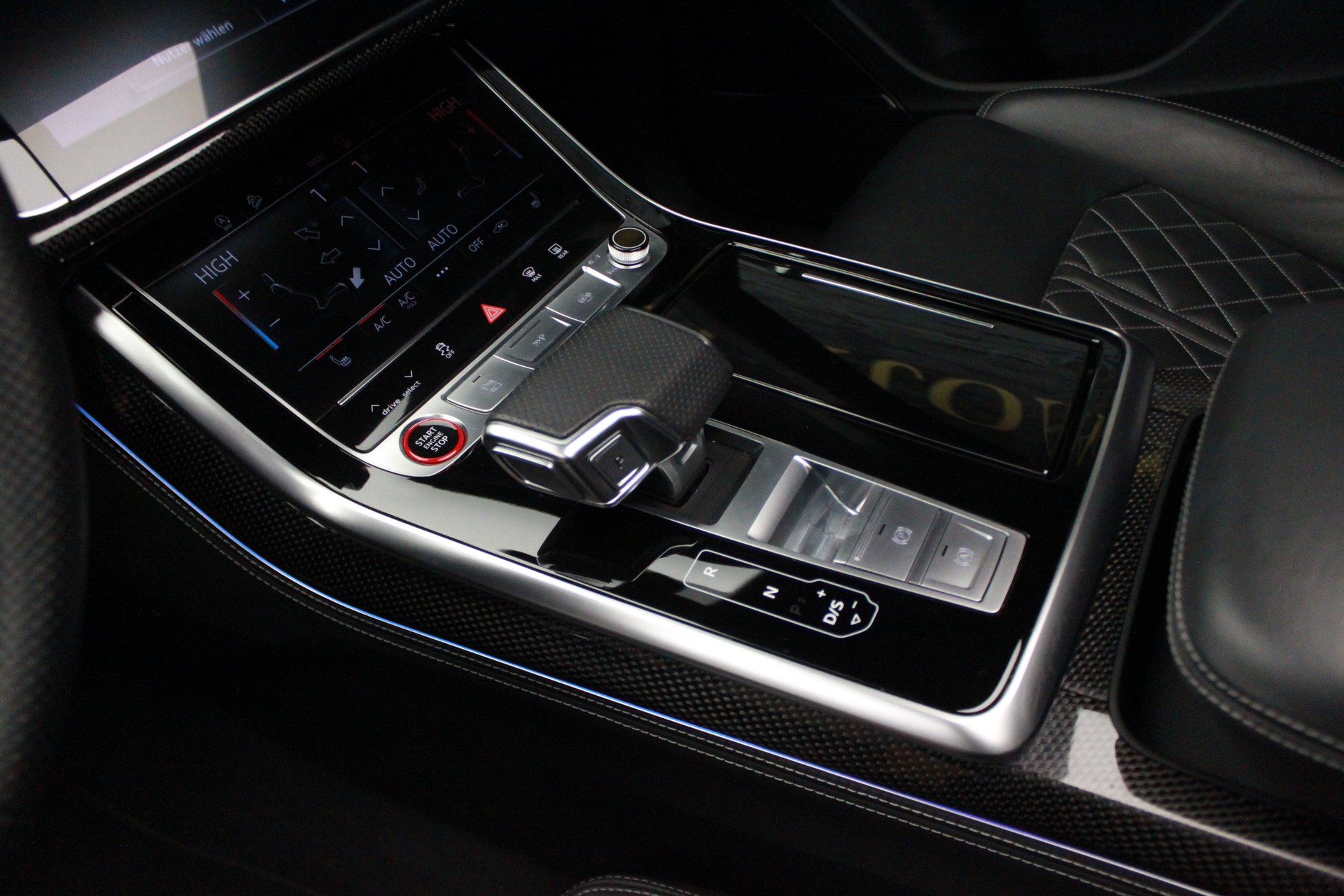 AUDI SQ8 TFSI quattro tiptronic-image-21
