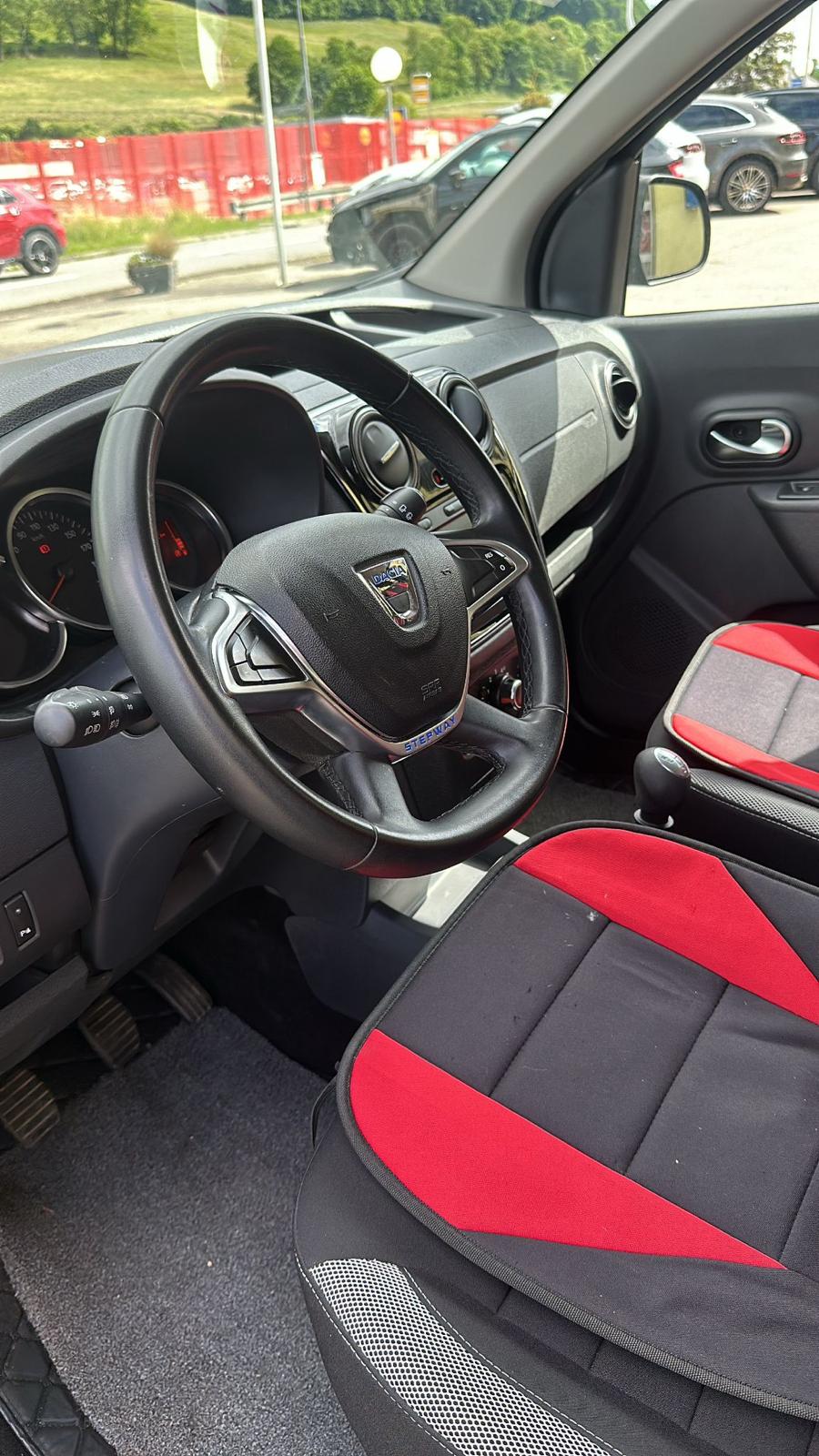 DACIA Dokker 1.5 dCi Stepway-image-6