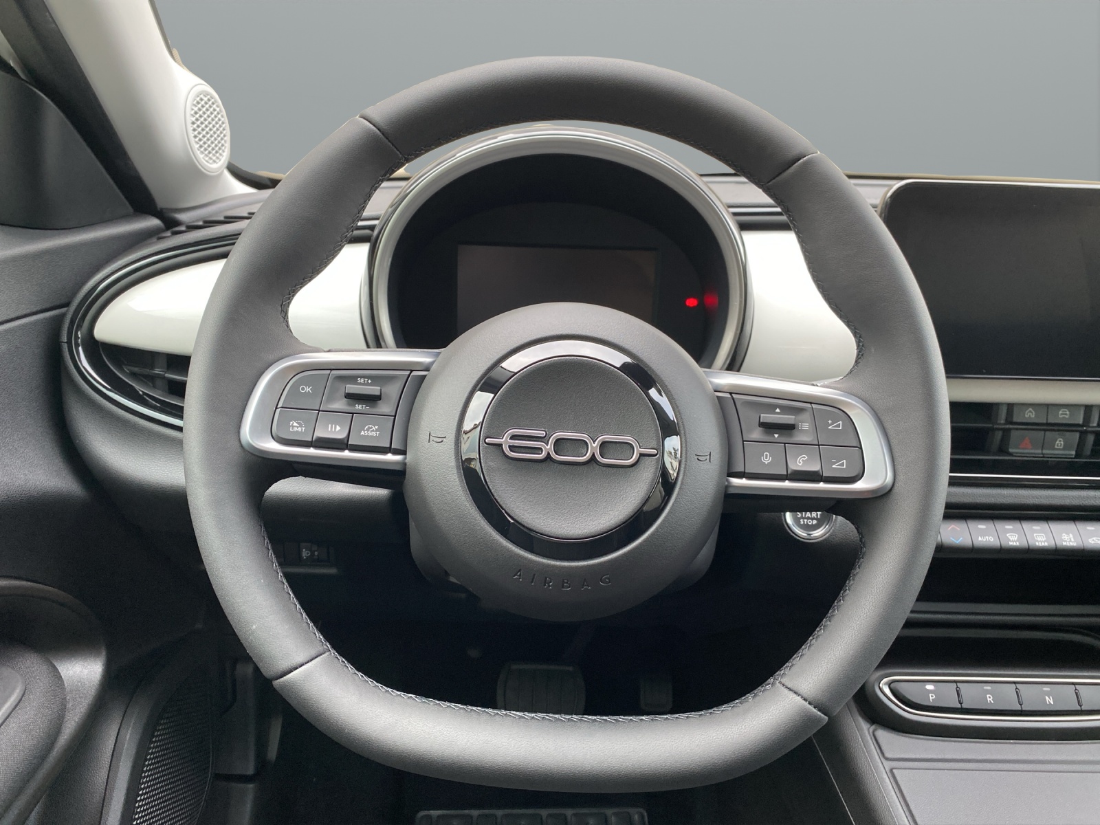 FIAT 600 1.2 Hybrid Icon Swi-image-12