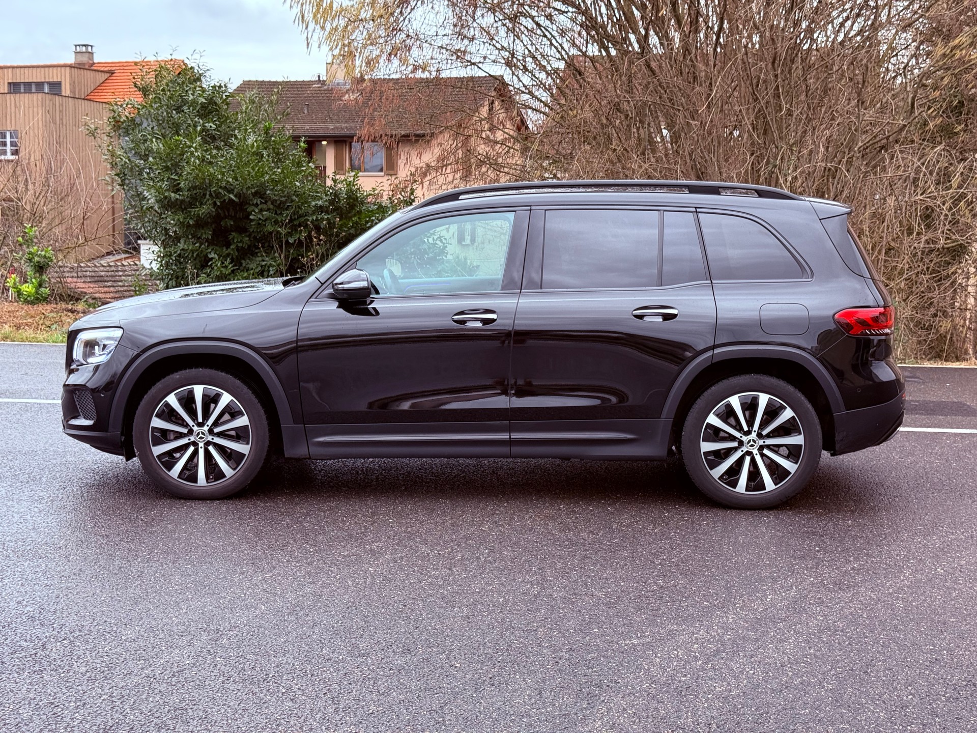 MERCEDES-BENZ GLB 250 Progressive 8G-Tronic-image-1