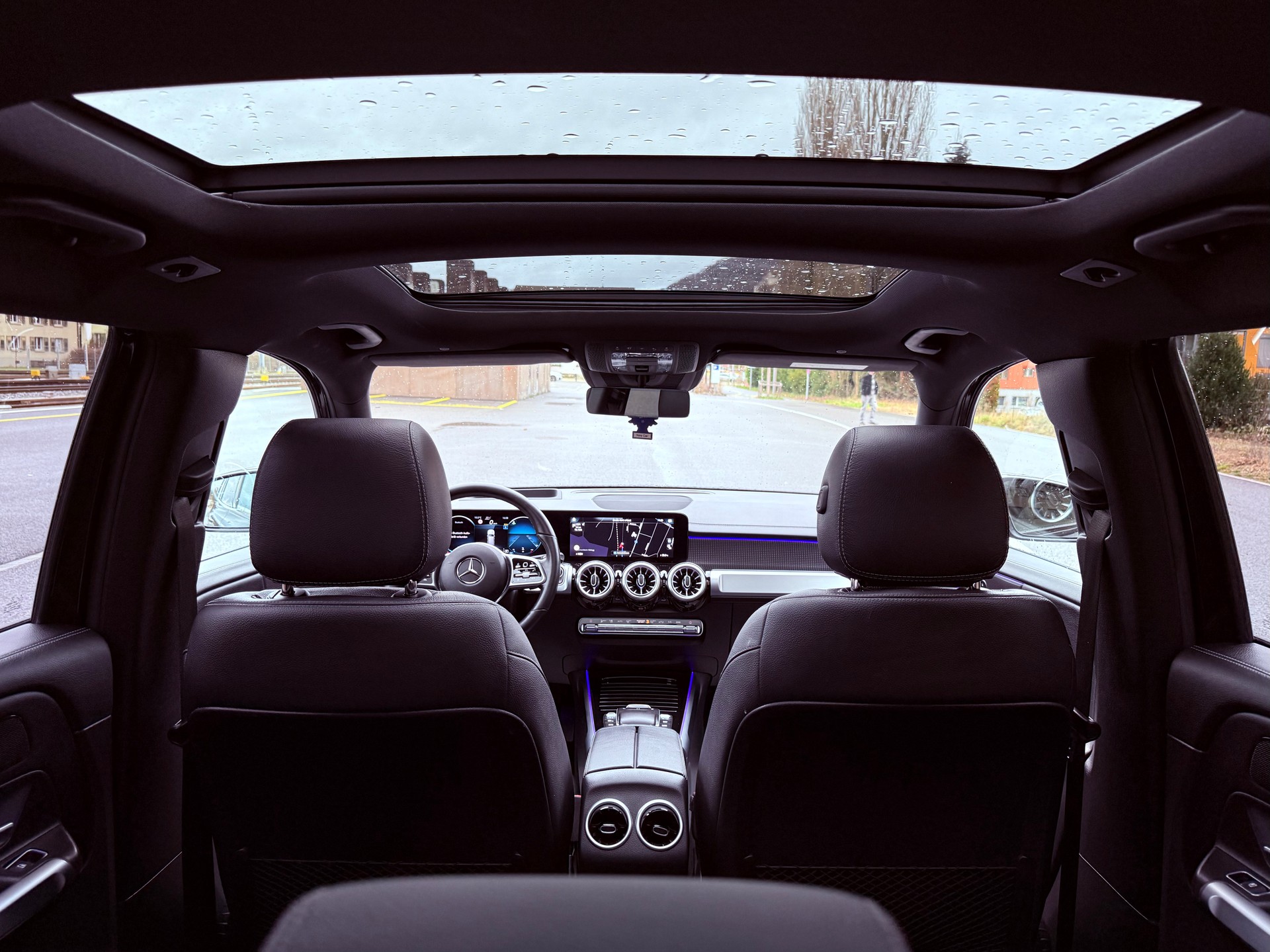 MERCEDES-BENZ GLB 250 Progressive 8G-Tronic-image-6