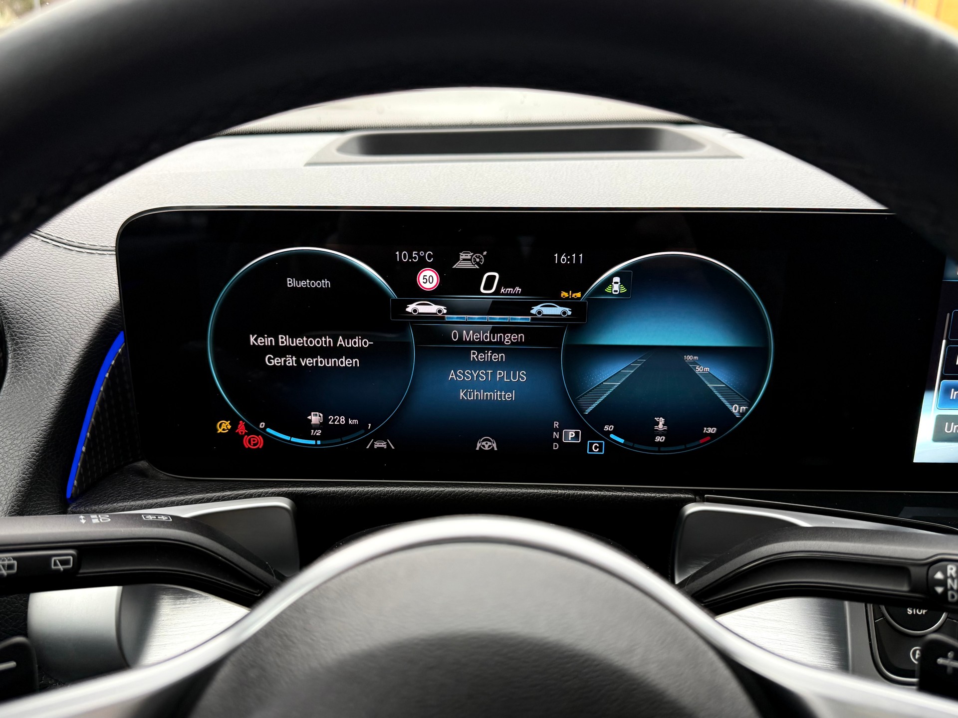 MERCEDES-BENZ GLB 250 Progressive 8G-Tronic-image-11