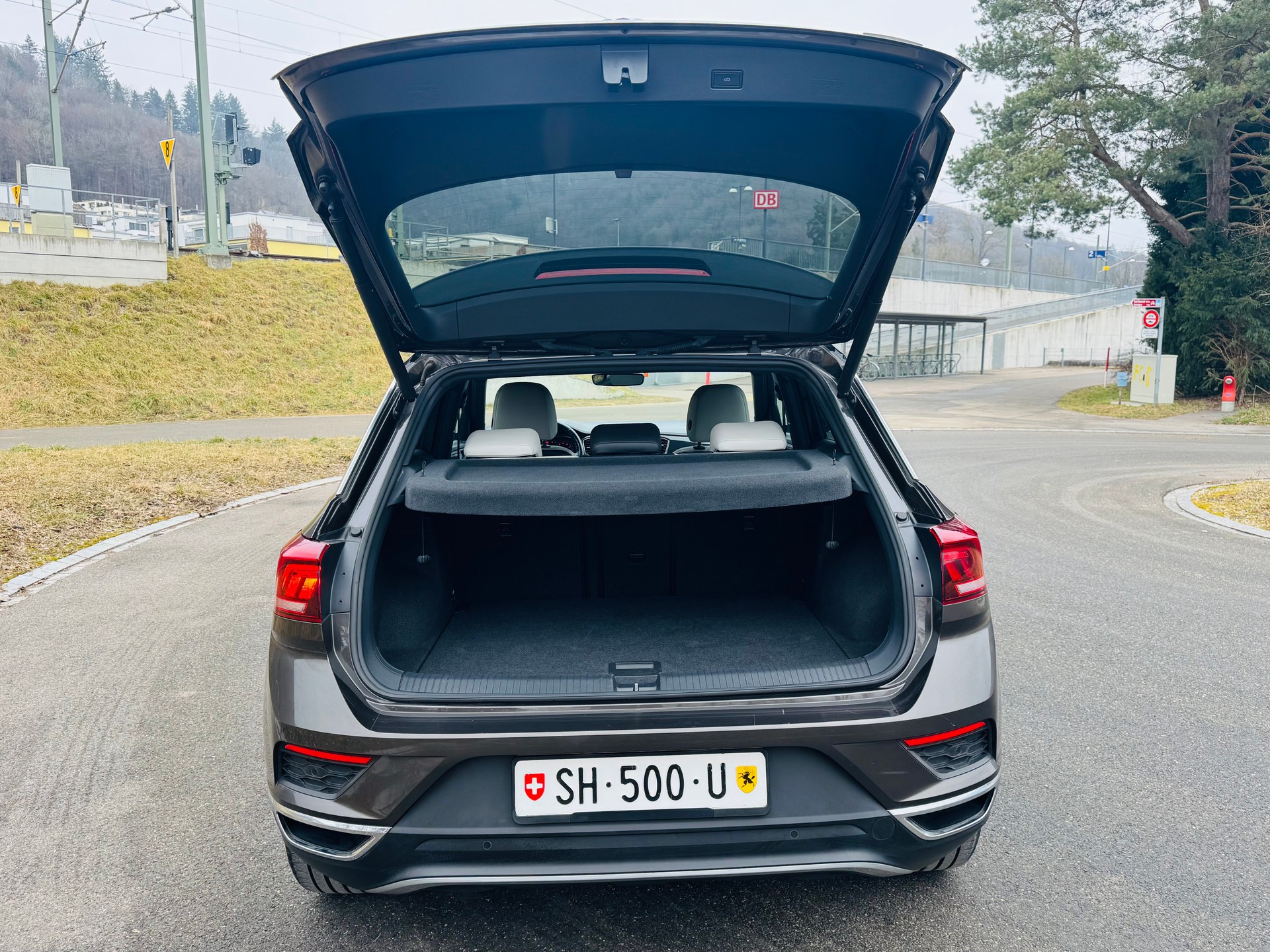 VW T-Roc 2.0 TSI Sport DSG 4Motion-image-14