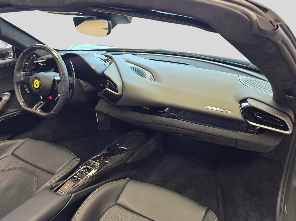 FERRARI 296 GTS-image-13