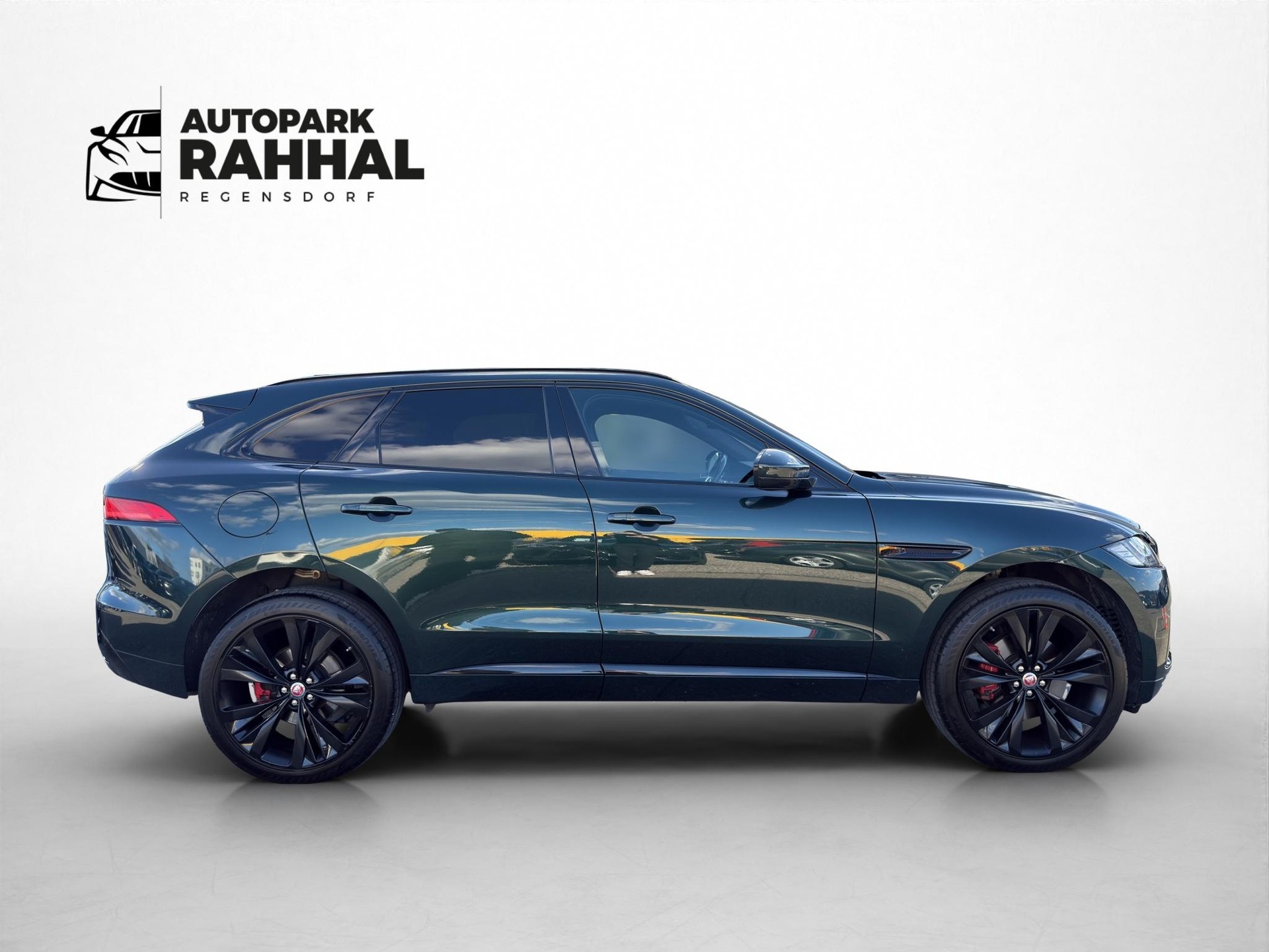 JAGUAR F-Pace 3.0 V6 S/C S AWD-image-3