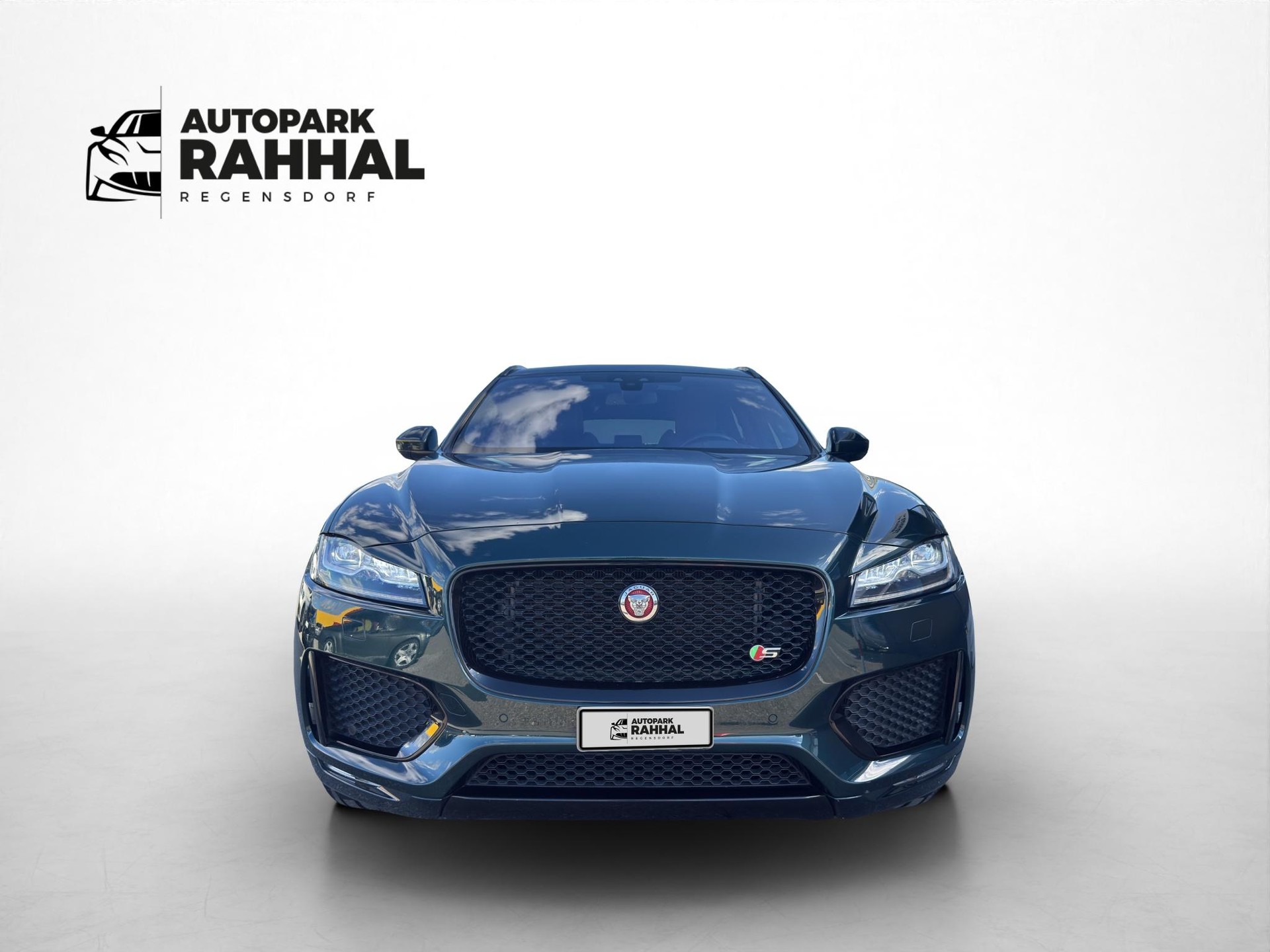 JAGUAR F-Pace 3.0 V6 S/C S AWD-image-1