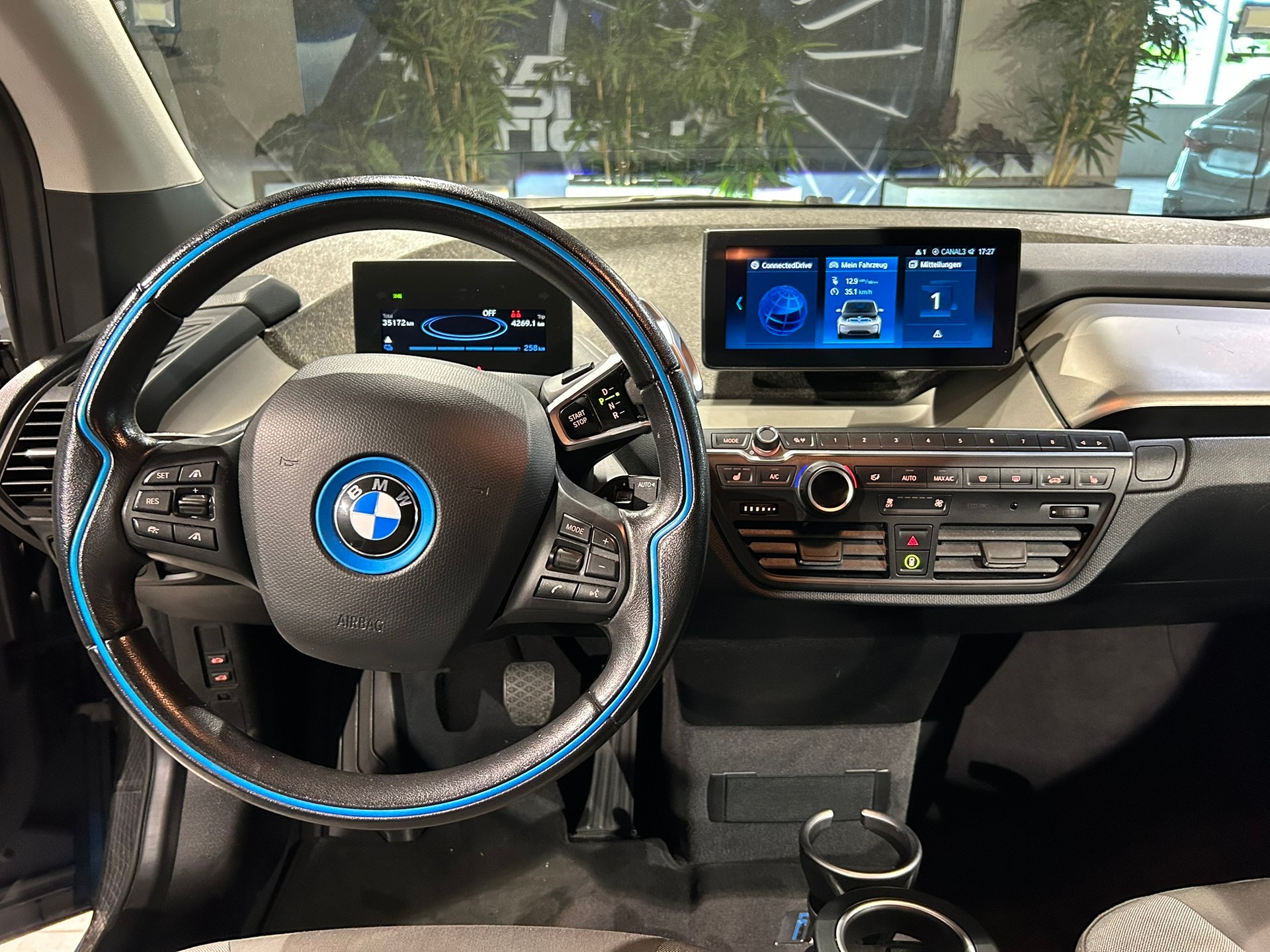 BMW i3s (120Ah)-image-25