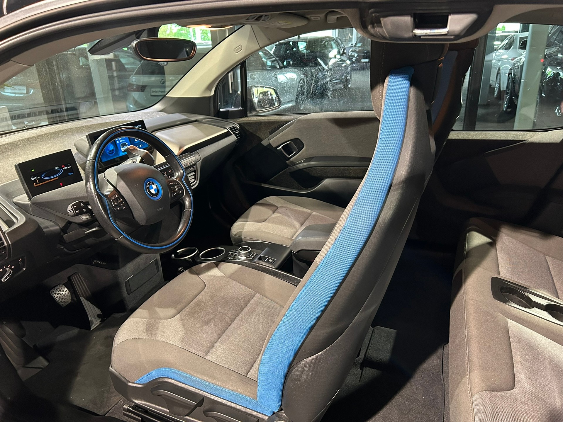 BMW i3s (120Ah)-image-27
