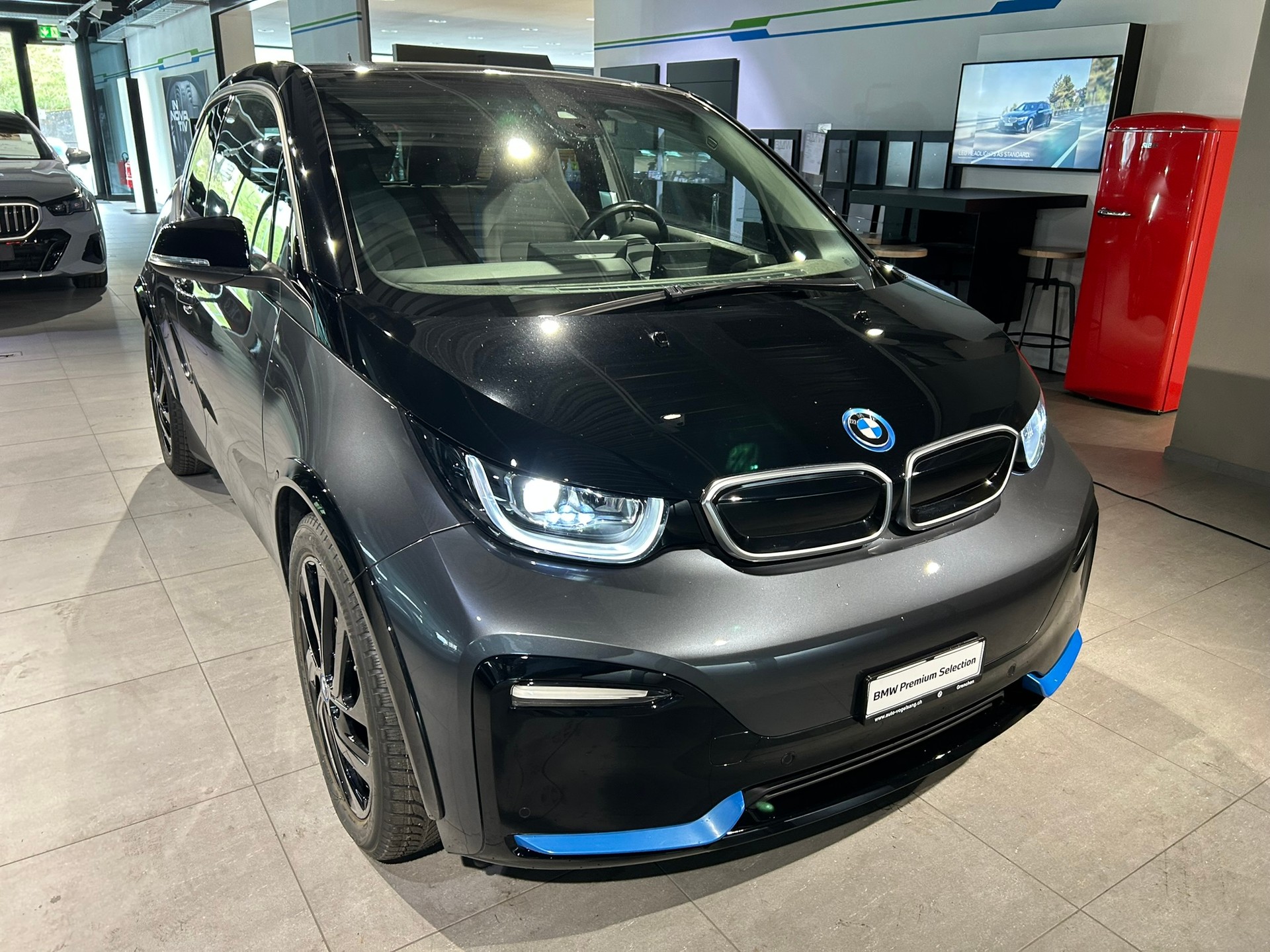 BMW i3s (120Ah)-image-4