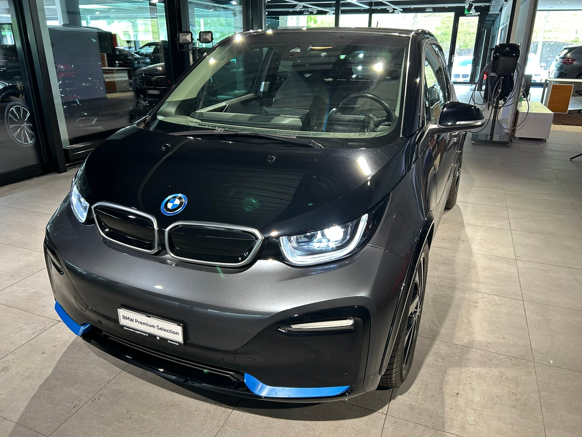 BMW i3s (120Ah)-image-7