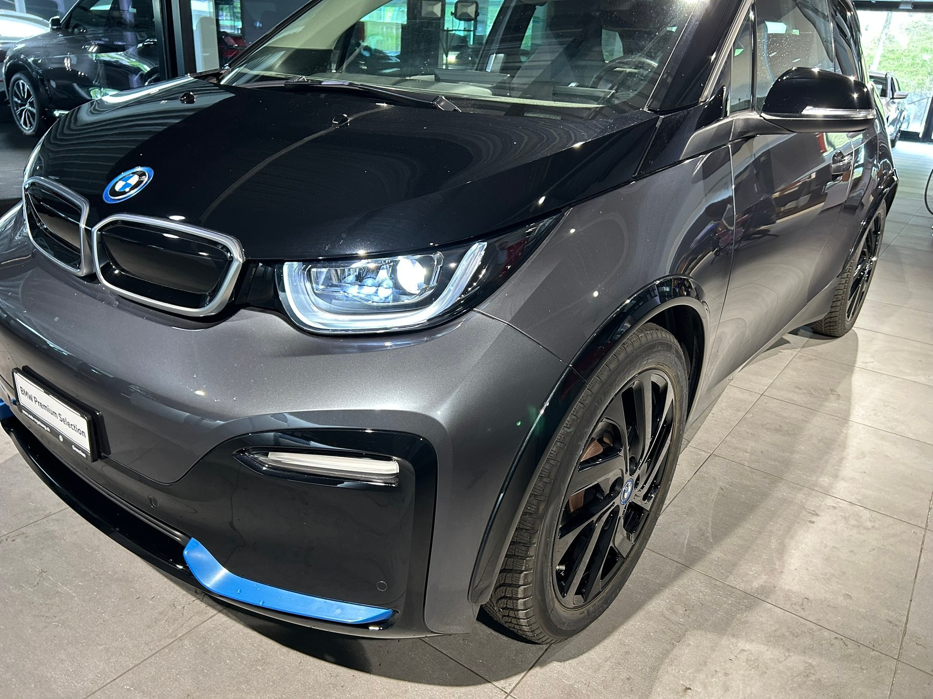 BMW i3s (120Ah)-image-17