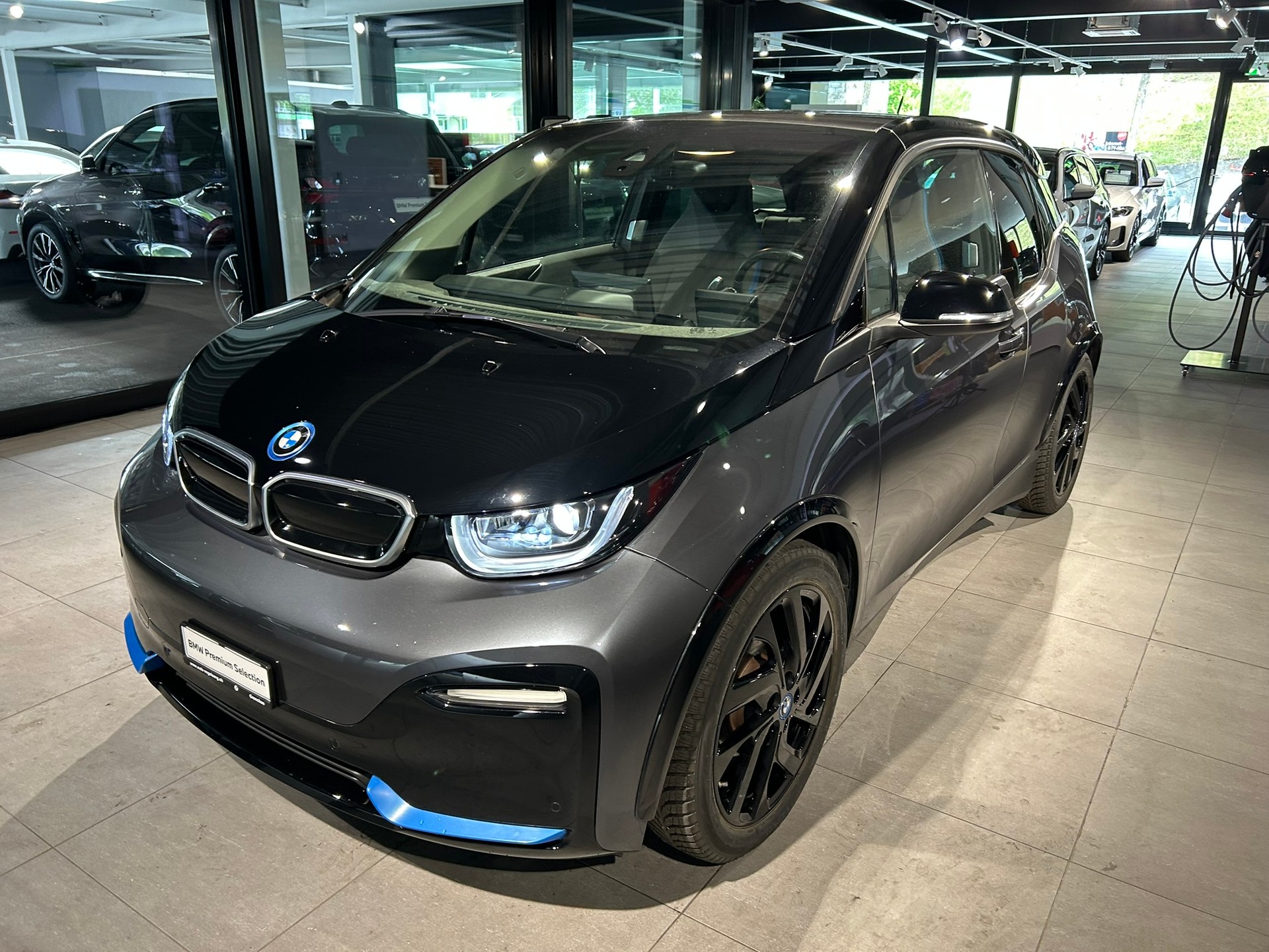 BMW i3s (120Ah)-image-5