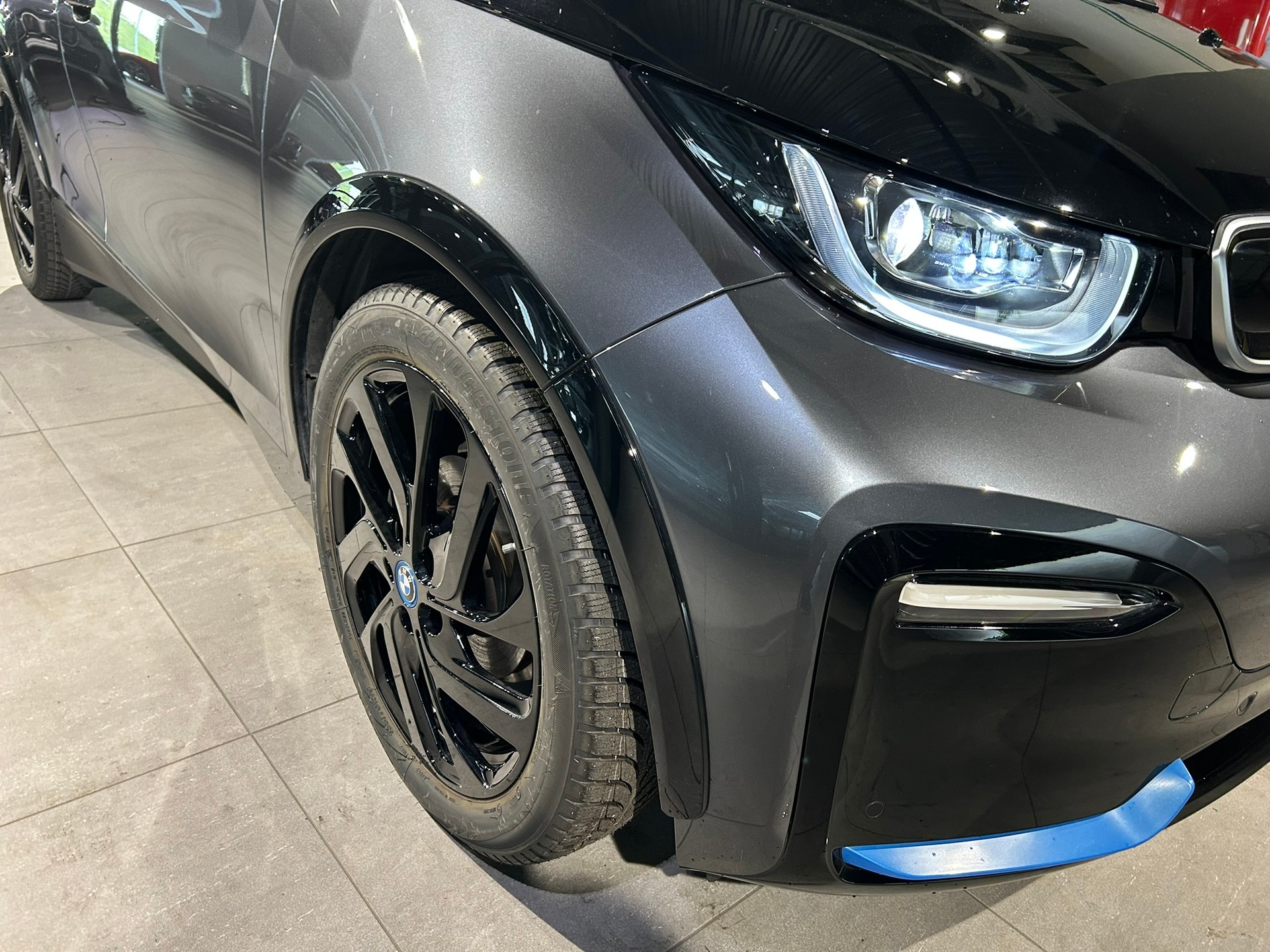 BMW i3s (120Ah)-image-18