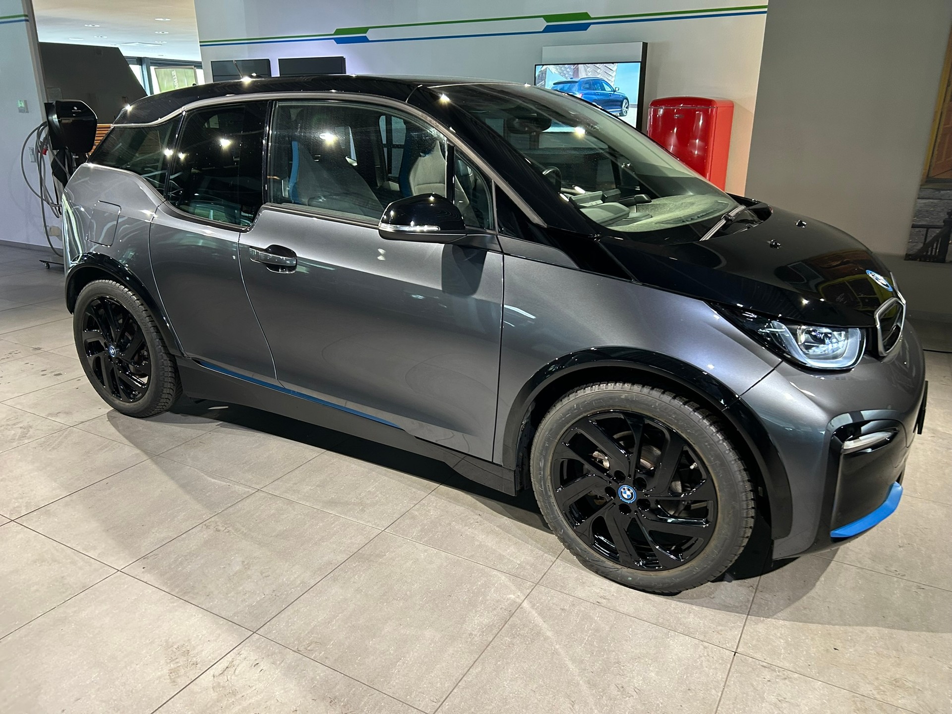 BMW i3s (120Ah)-image-0