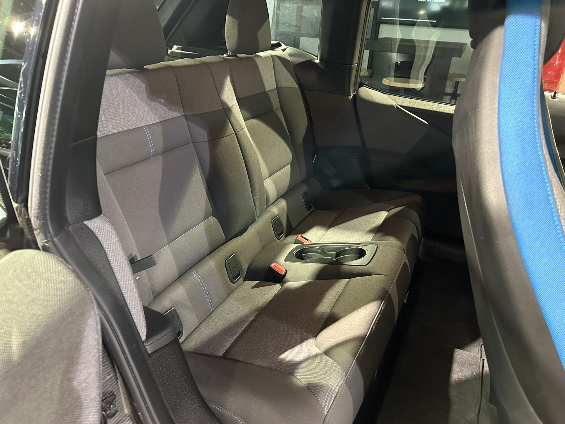 BMW i3s (120Ah)-image-22