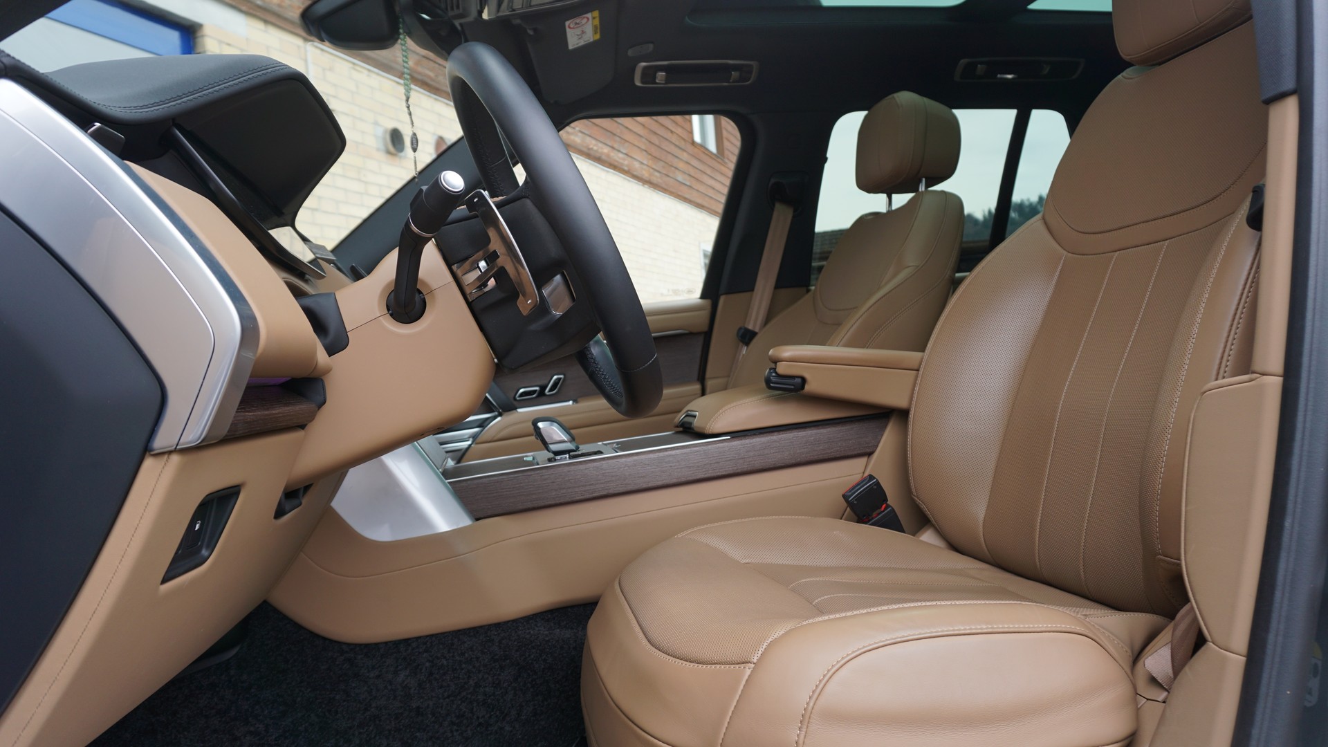 LAND ROVER Range Rover P460e Si6 PHEV Sutobiography Automatic-image-14