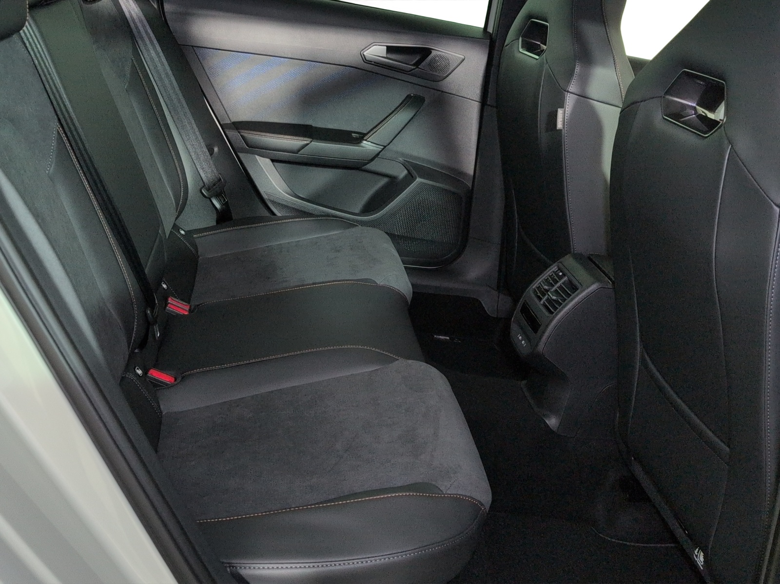 CUPRA LEON ST 2.0 TSI VZ DSG 4Drive-image-8