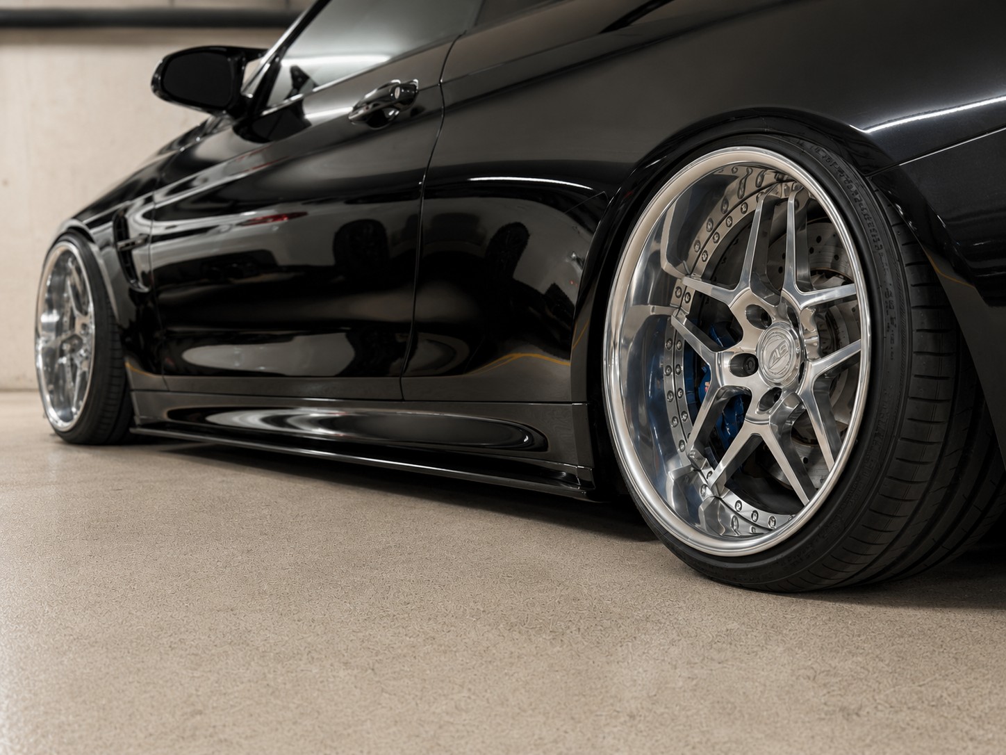 BMW BMW M4 Coupé Black Edition | CH Fahrzeug | Carbon Dach | Grail | Top Zustand | Liebhaber Fahrzeug-image-8