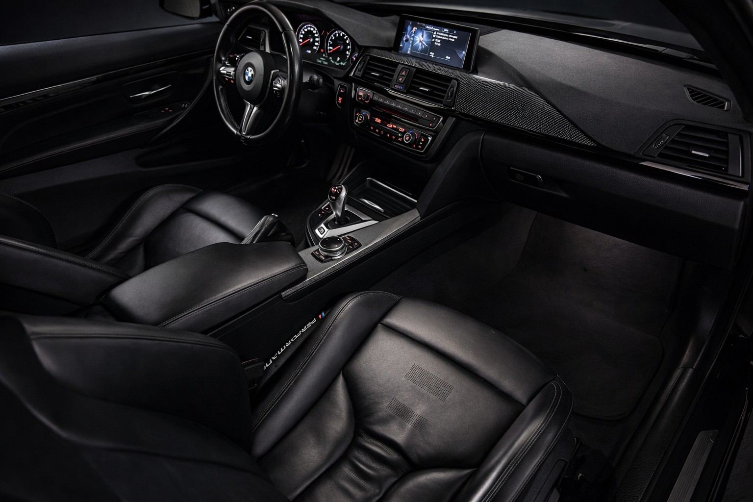 BMW BMW M4 Coupé Black Edition | CH Fahrzeug | Carbon Dach | Grail | Top Zustand | Liebhaber Fahrzeug-image-10