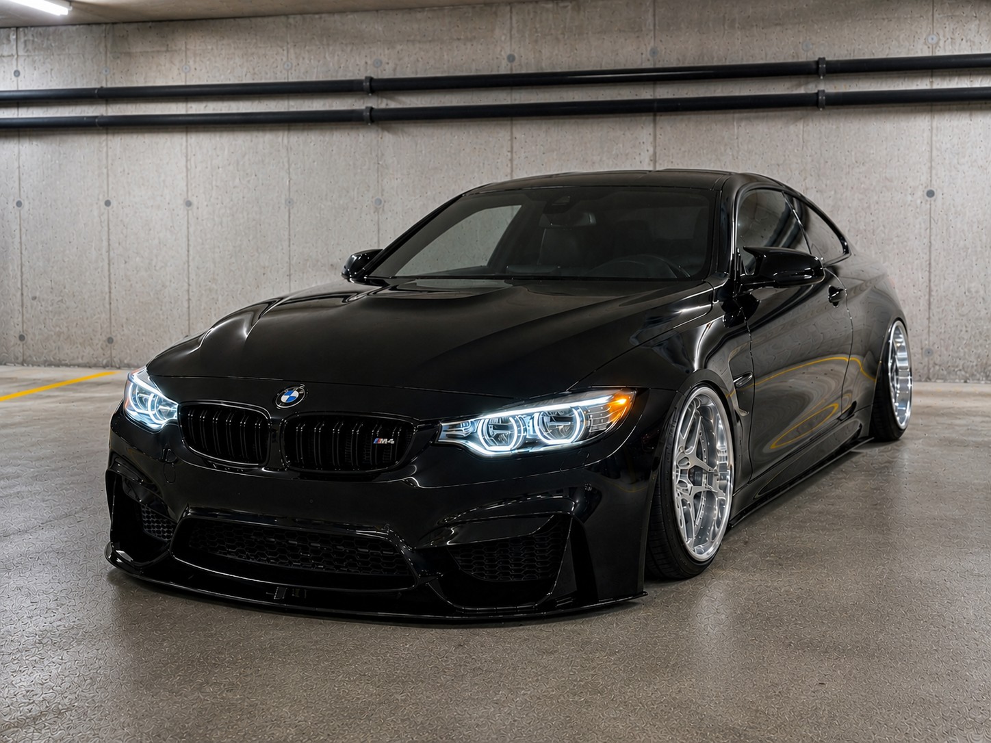 BMW BMW M4 Coupé Black Edition | CH Fahrzeug | Carbon Dach | Grail | Top Zustand | Liebhaber Fahrzeug-image-0