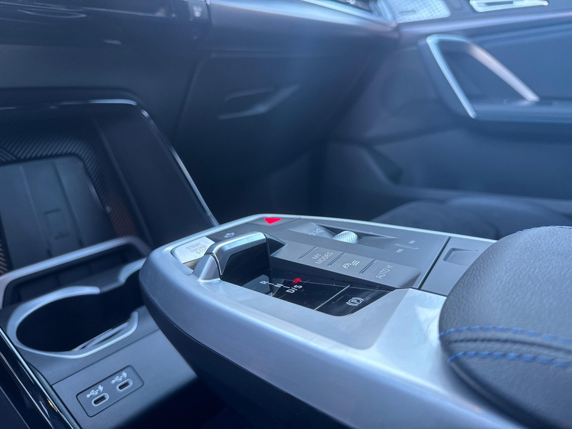 BMW X1 30e xDrive-image-15