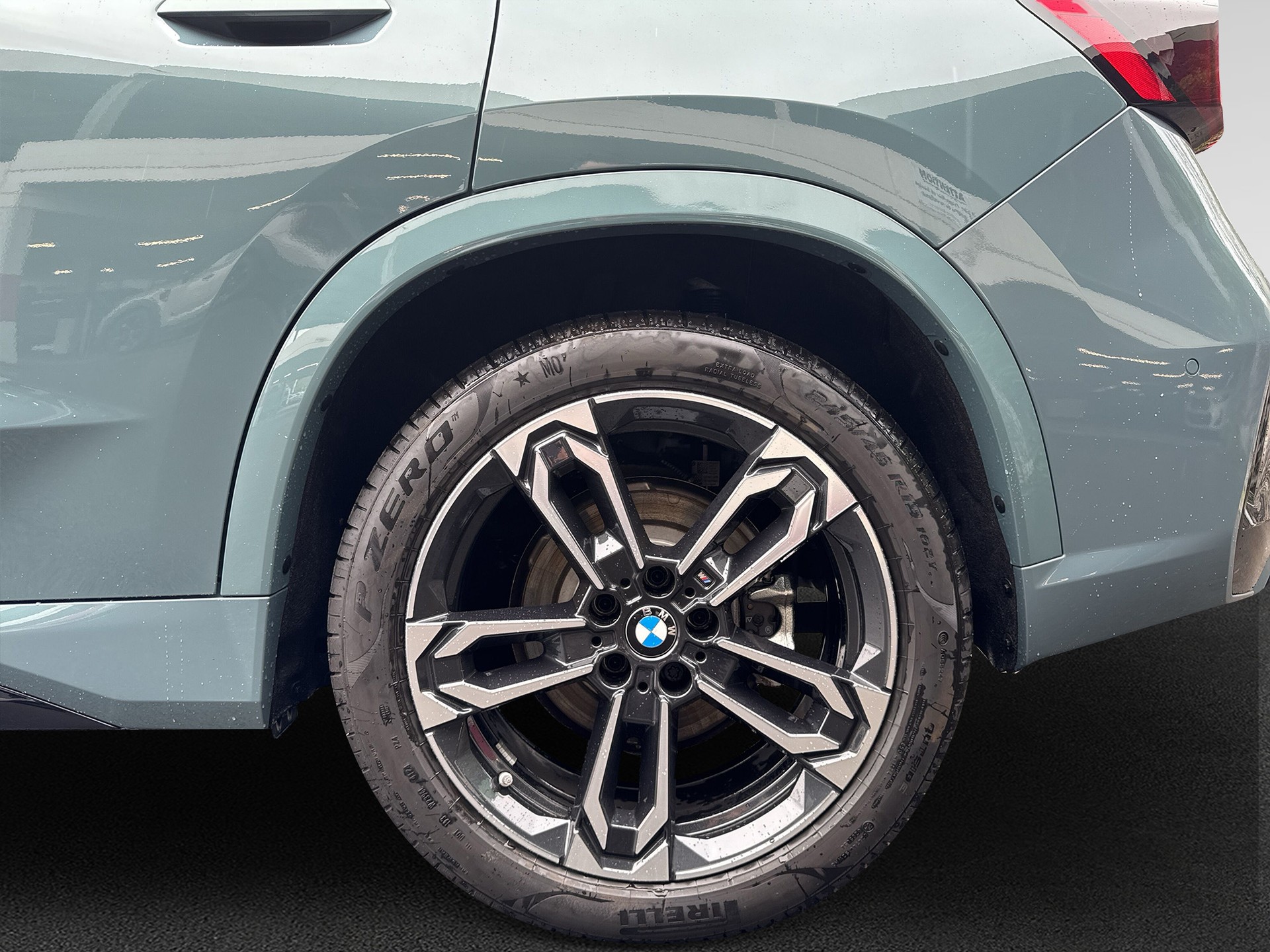 BMW X1 xDrive 23d 48V M Sport-image-8