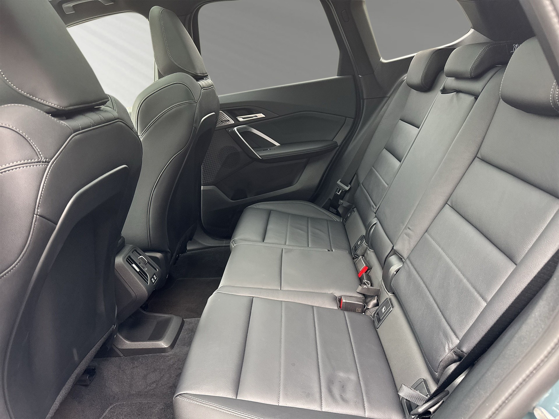 BMW X1 xDrive 23d 48V M Sport-image-6