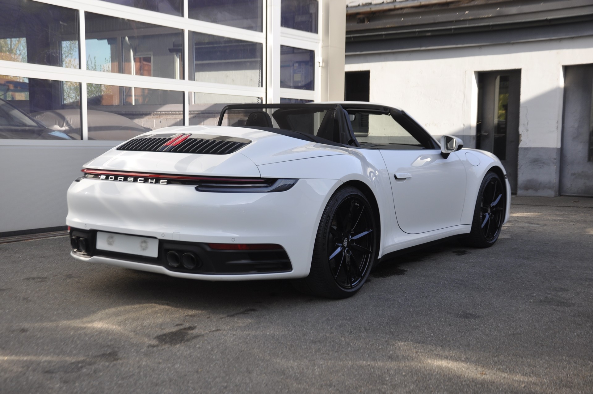 PORSCHE 911 Carrera Cabriolet PDK-image-6