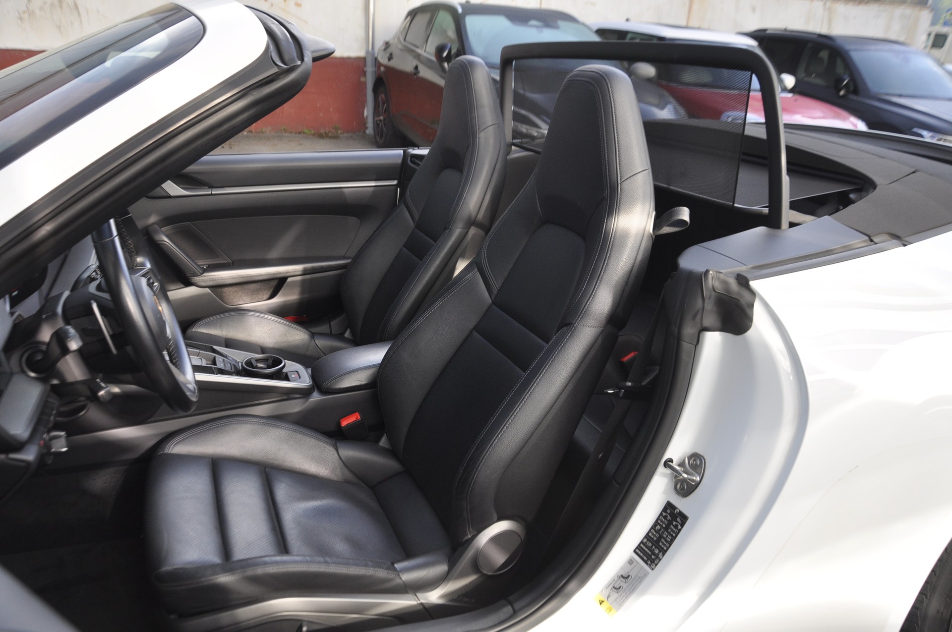 PORSCHE 911 Carrera Cabriolet PDK-image-12