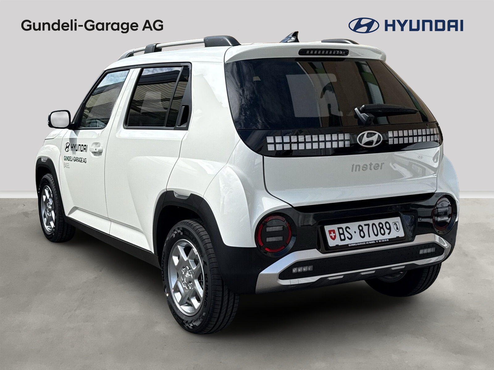 HYUNDAI Inster 49kWh Amplia-image-3