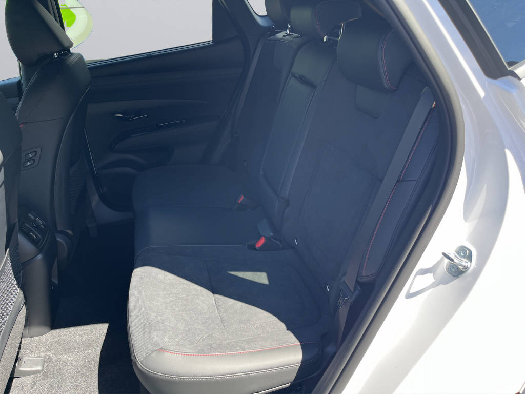 HYUNDAI Tucson 1.6 T-GDi PHEV N-Line LUX.pack 4WD-image-12
